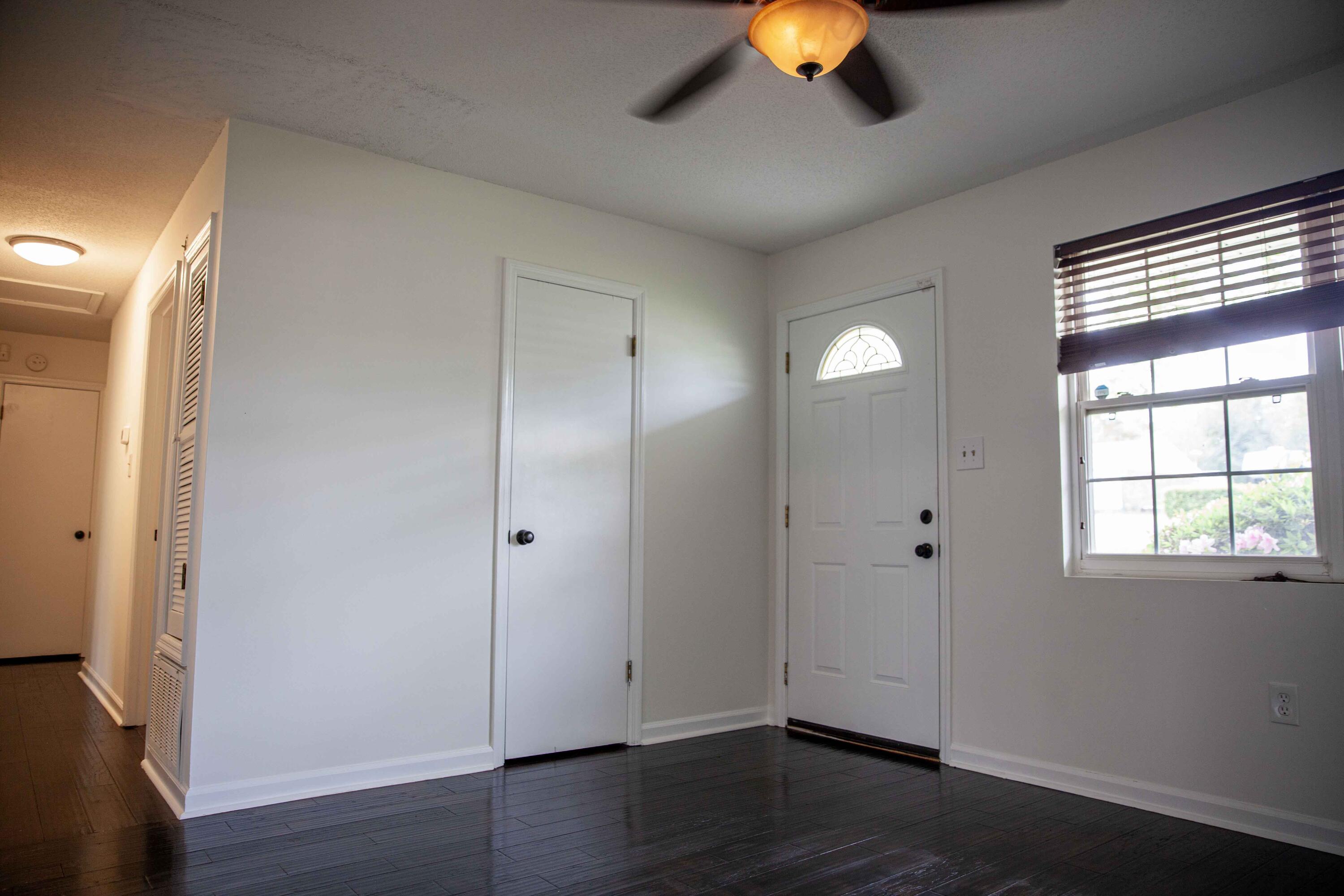 2LivingRoom3