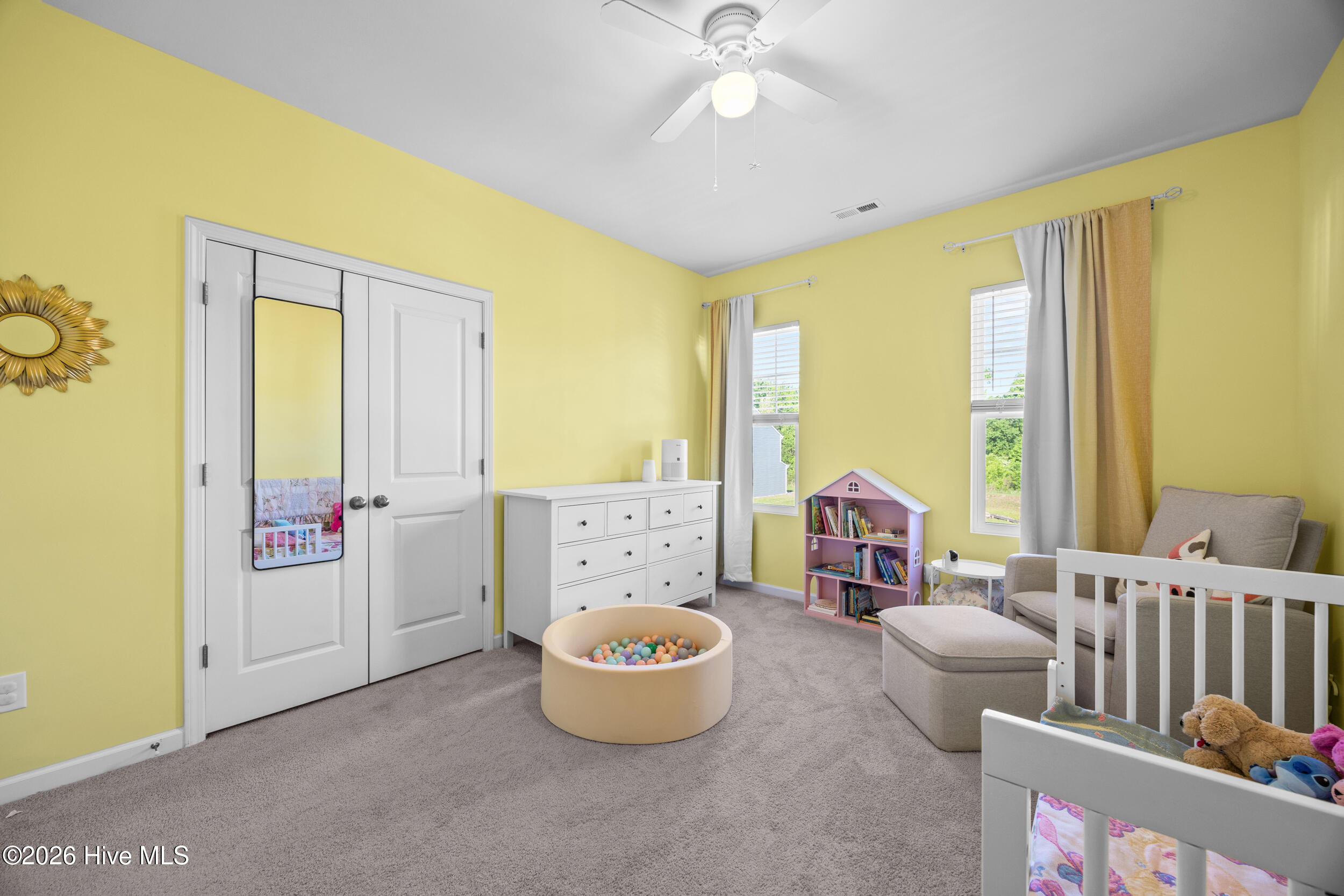 100568989 | Photo 27