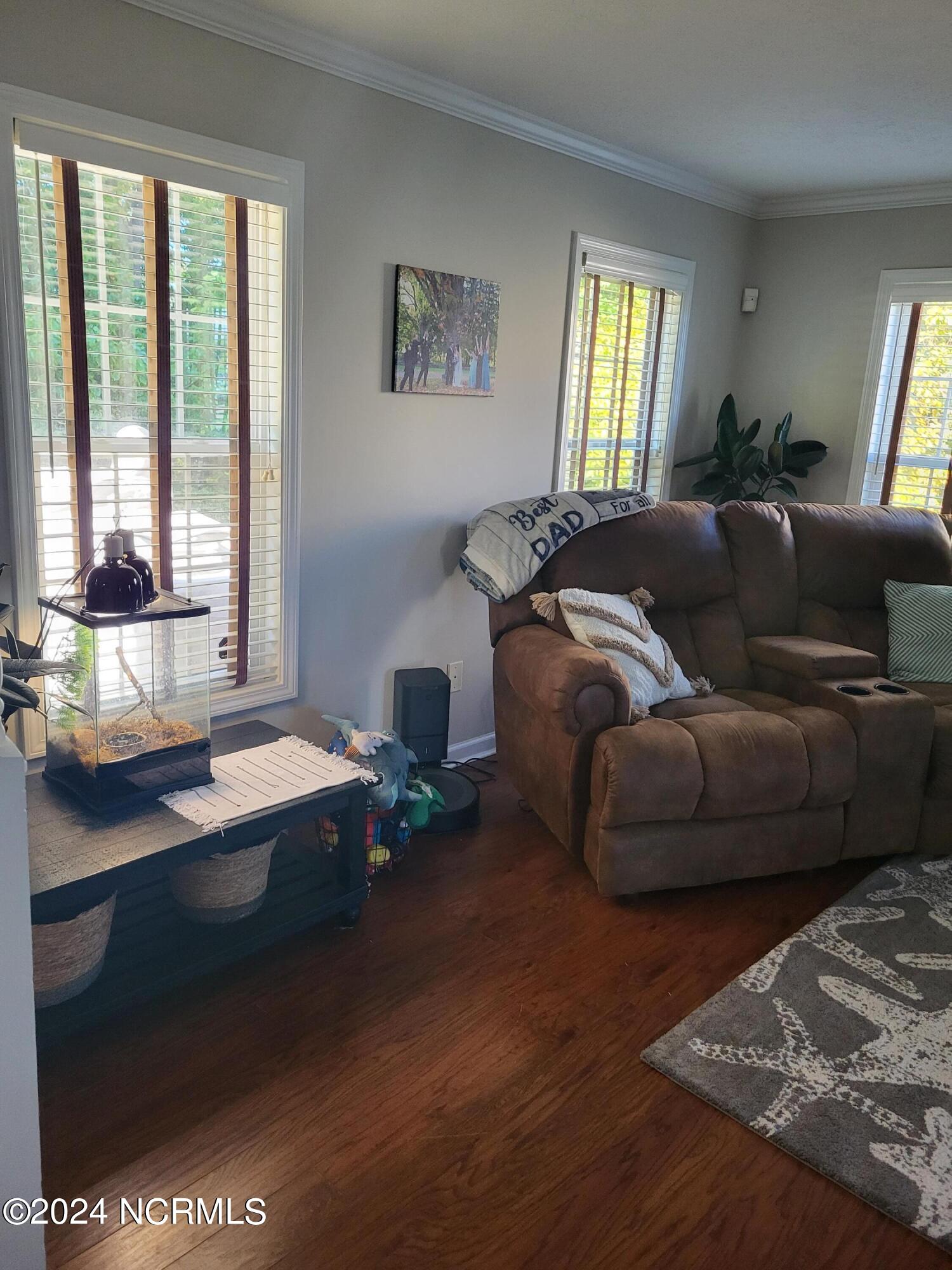 100568471 | Photo 14