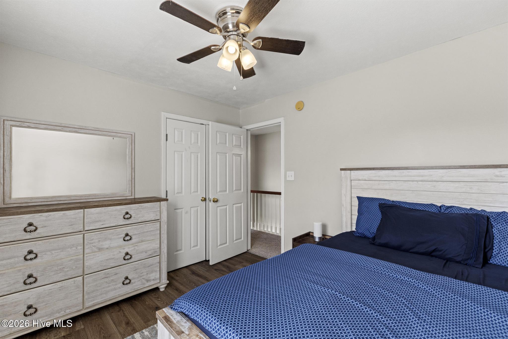 100567348 | Photo 21