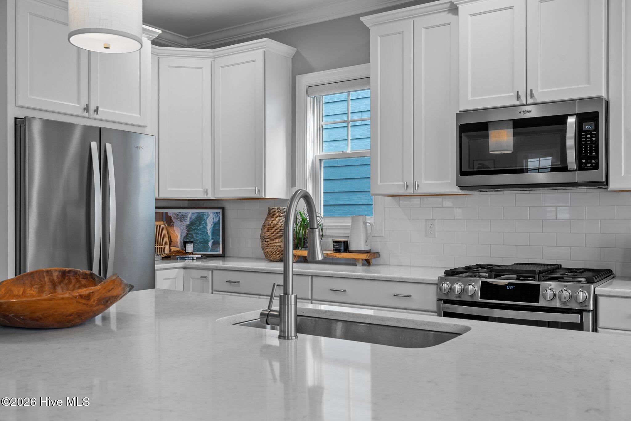 100561208 | Photo 14