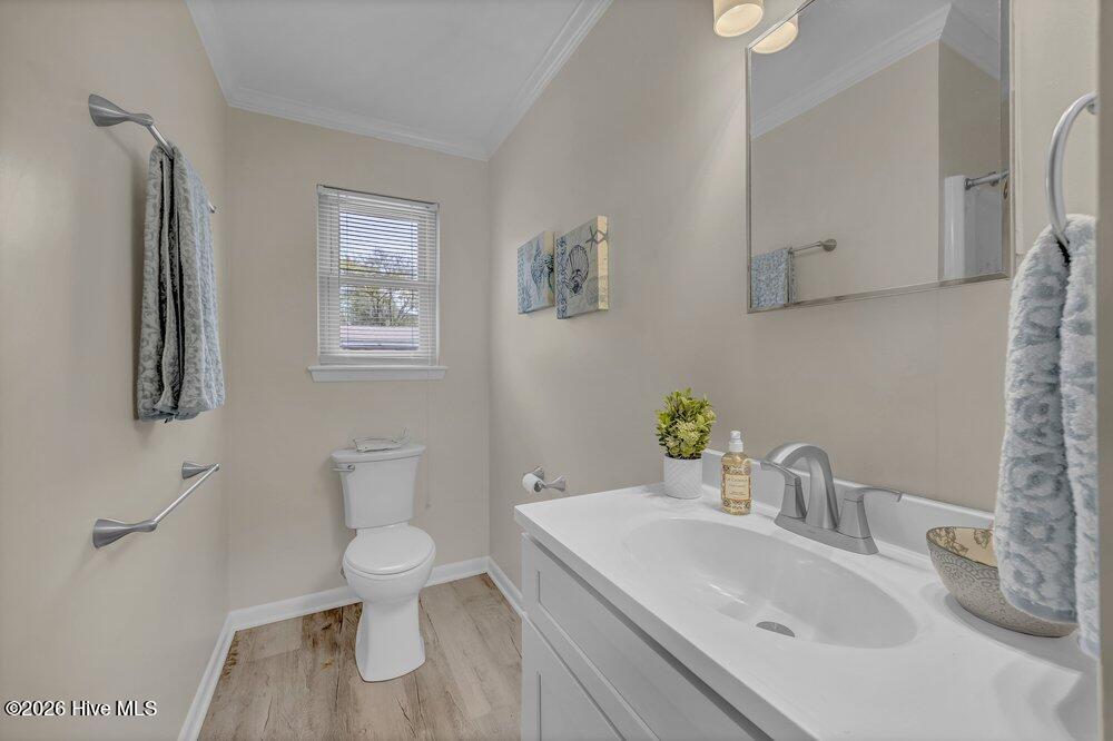 100564044 | Photo 16