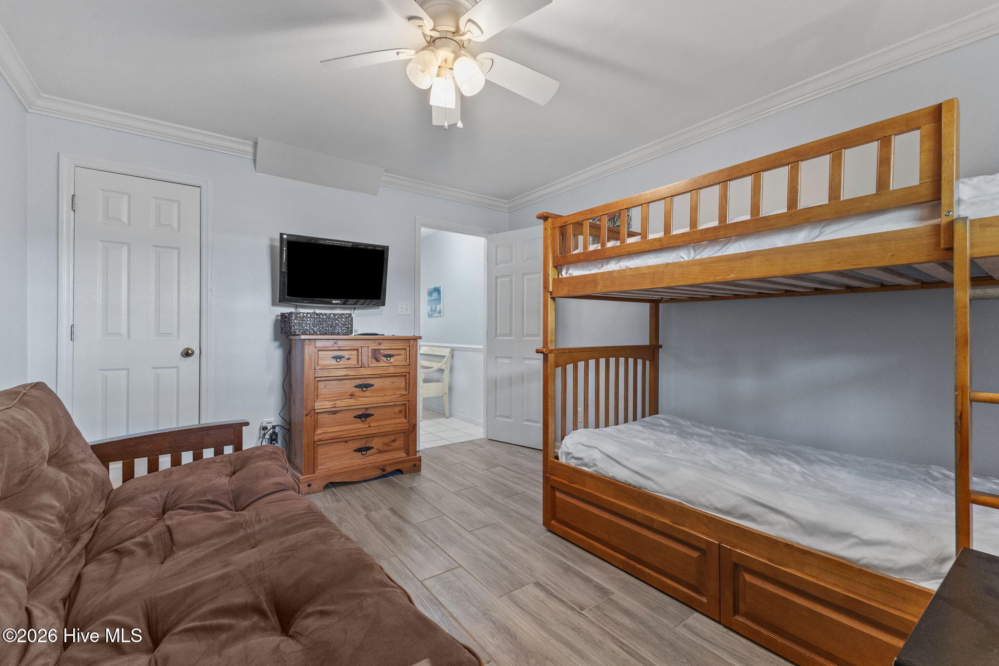 100558728 | Photo 20