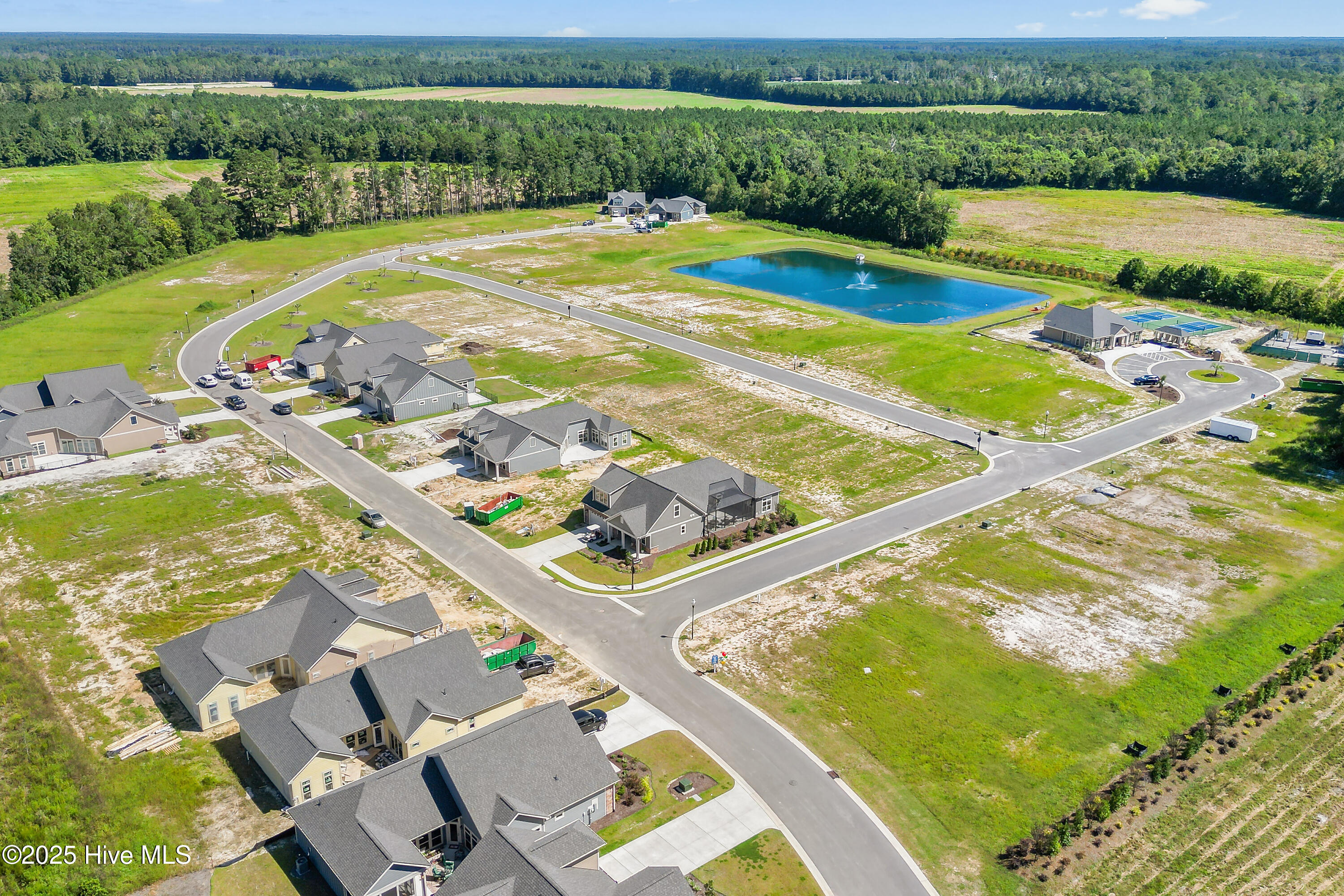 100496810 | Photo 54