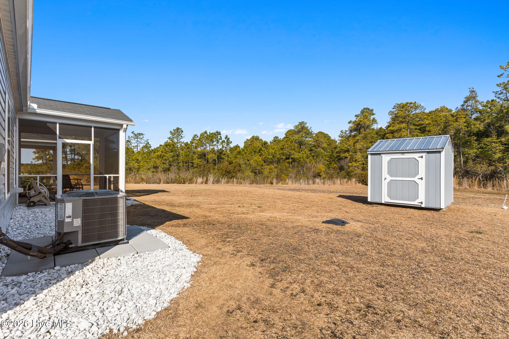 100553645 | Photo 30