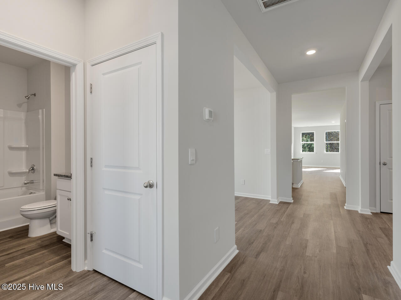 278 Surfside Landing Boulevard Lot 112, Hubert, NC 28539 – photo 6: Entry way