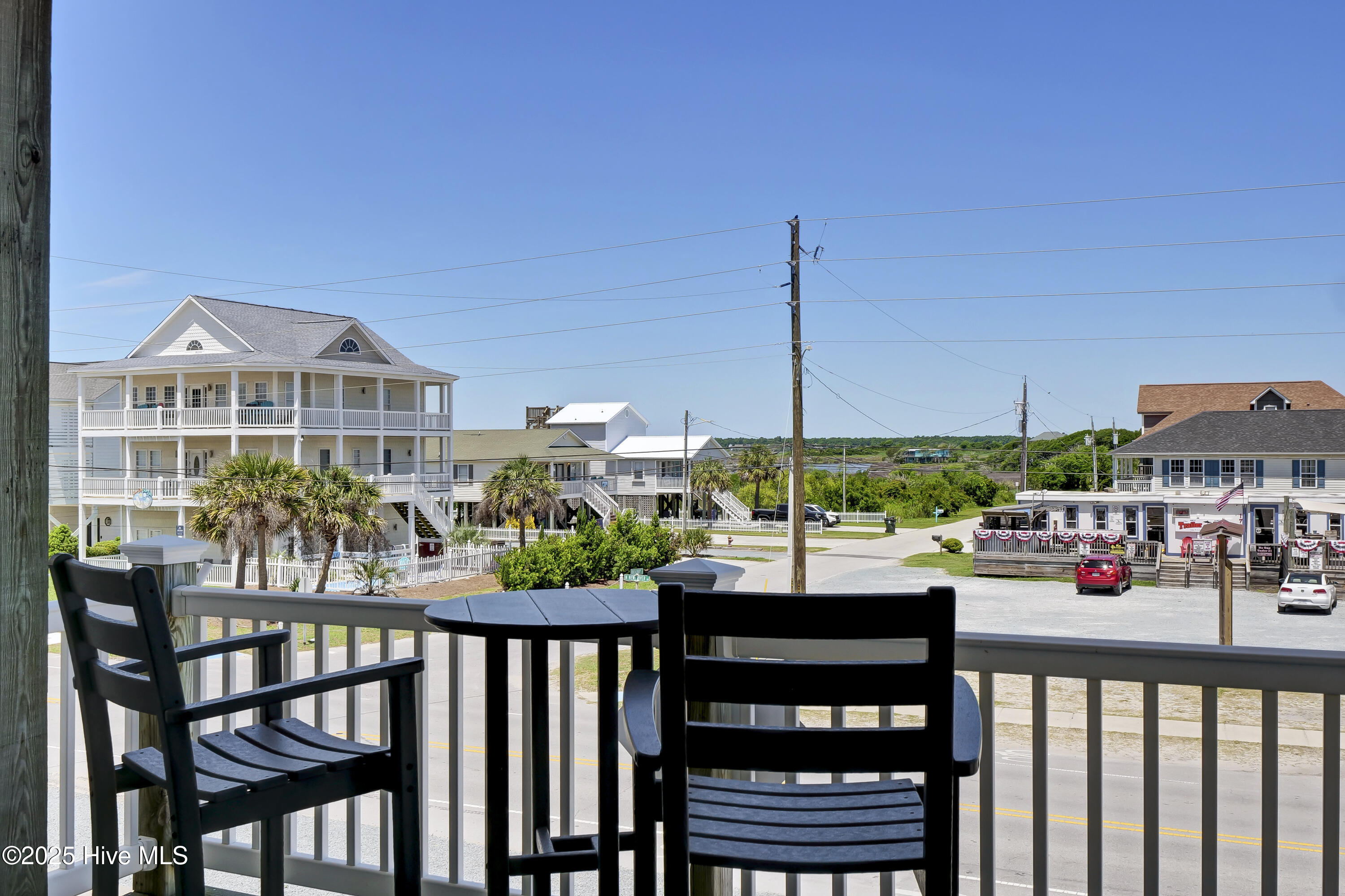 100508177 | Photo 16