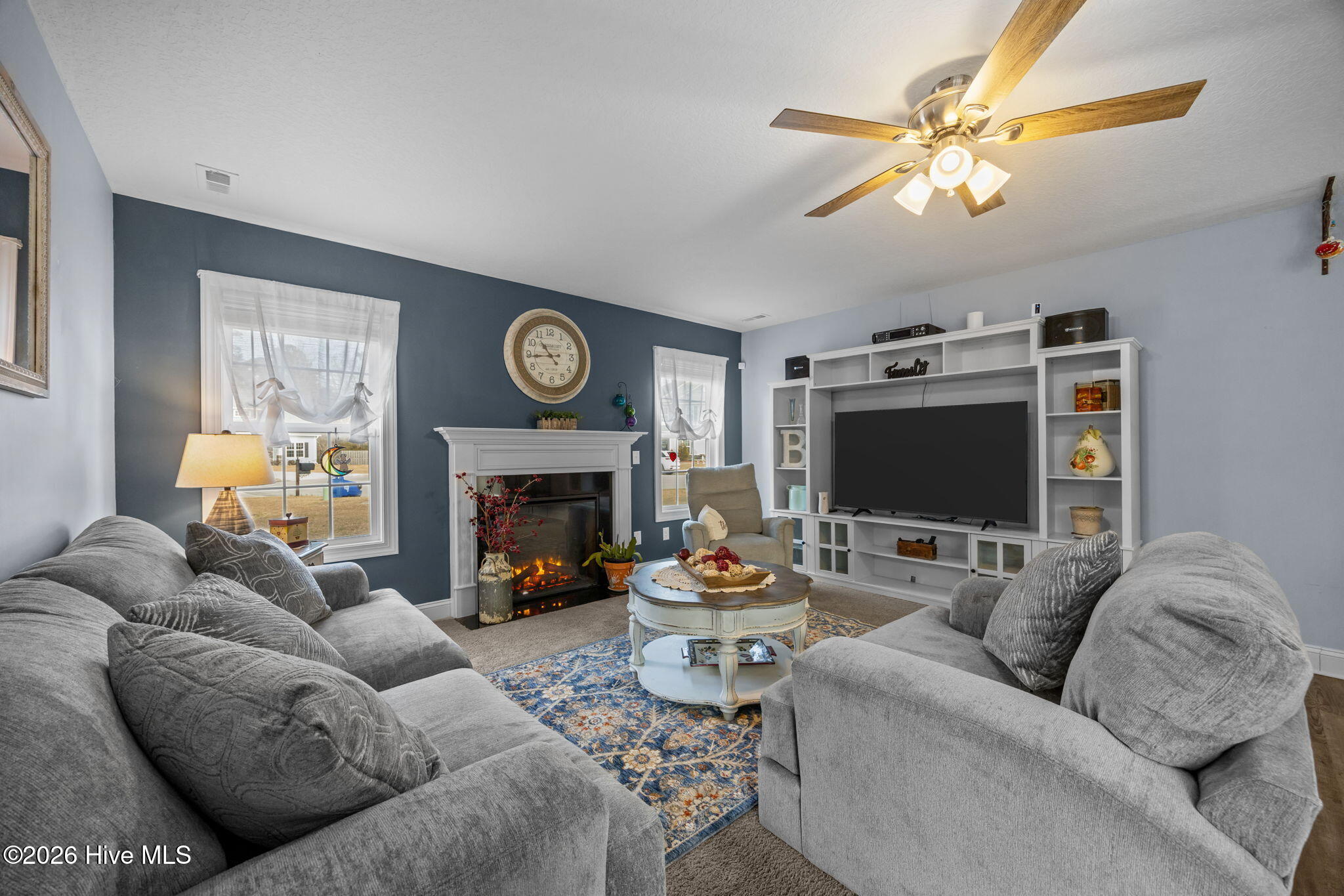 100551415 | Photo 14