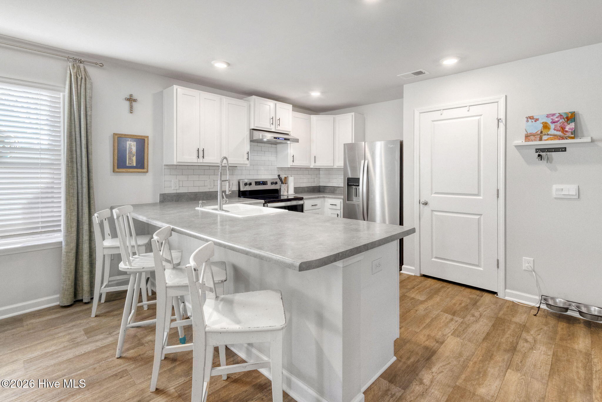 100552073 | Photo 10