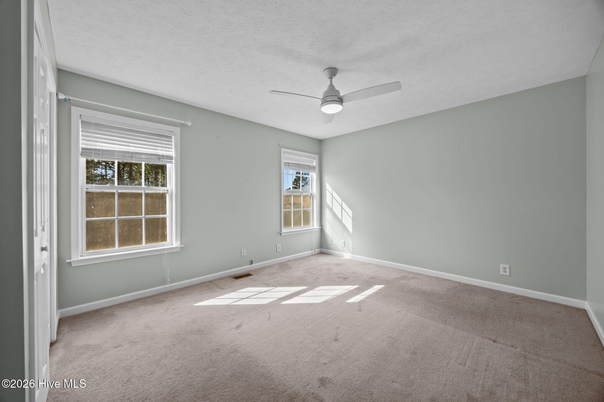 100549557 | Photo 31