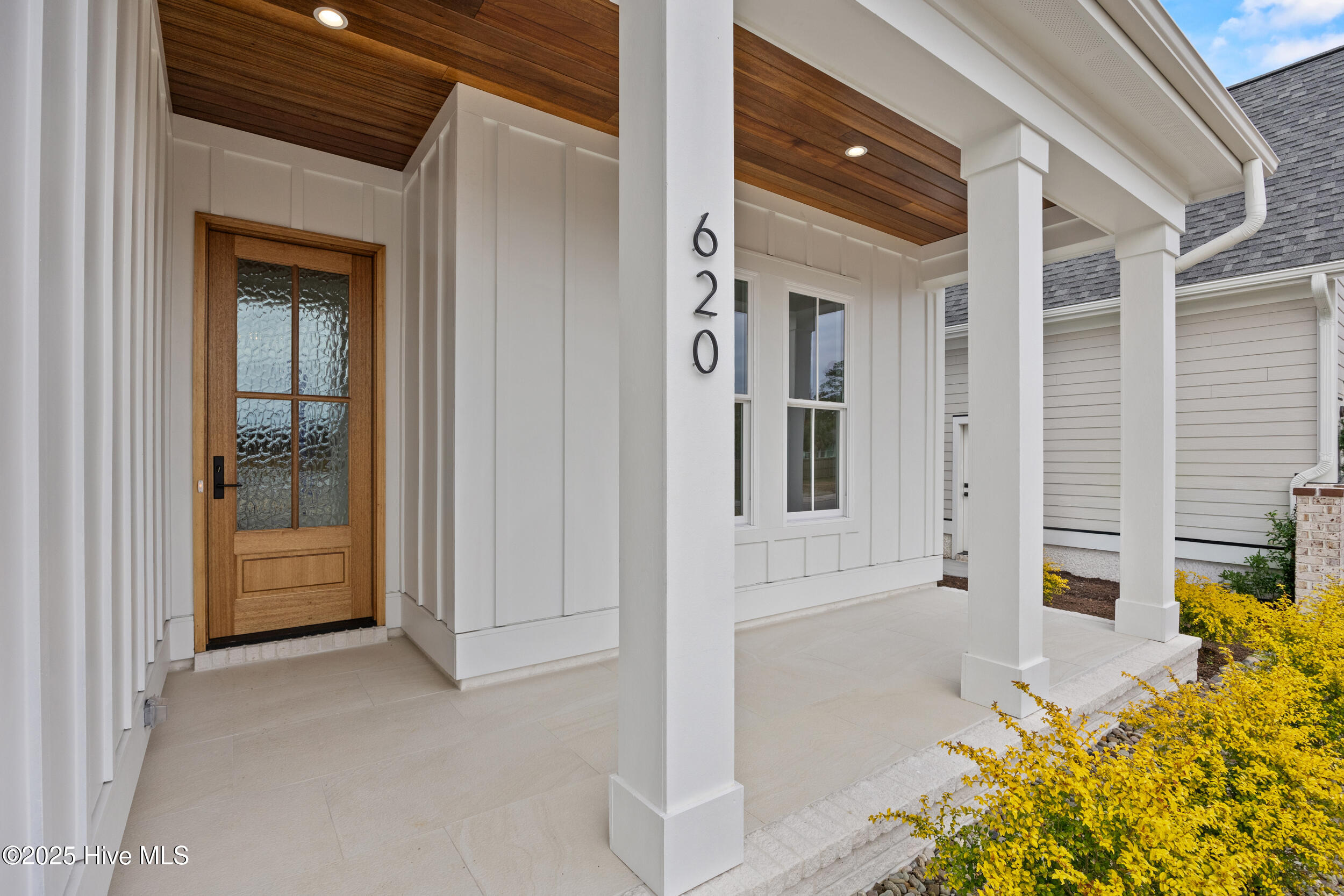 Front entryway