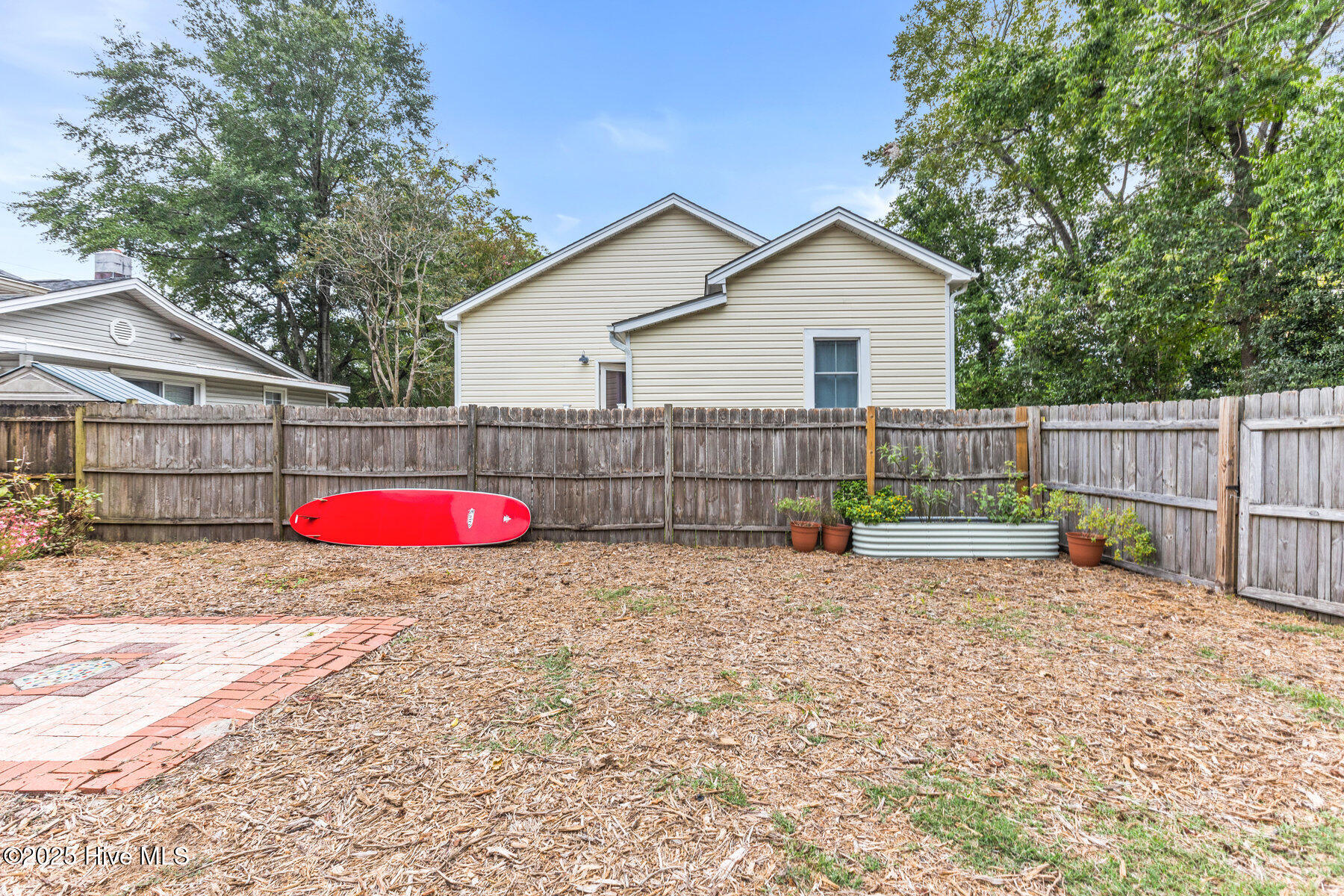 100528980 | Photo 22