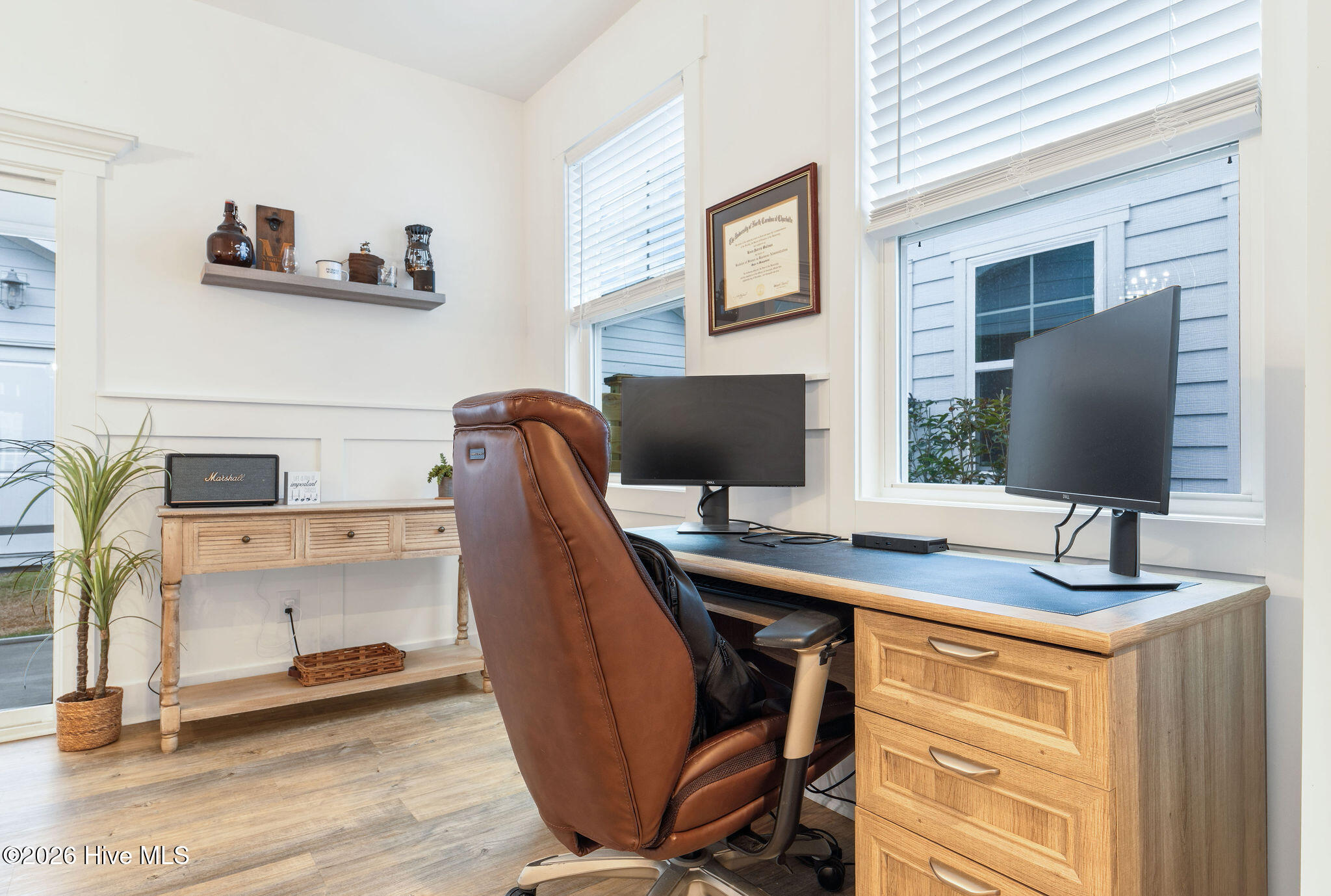 100553298 | Photo 12