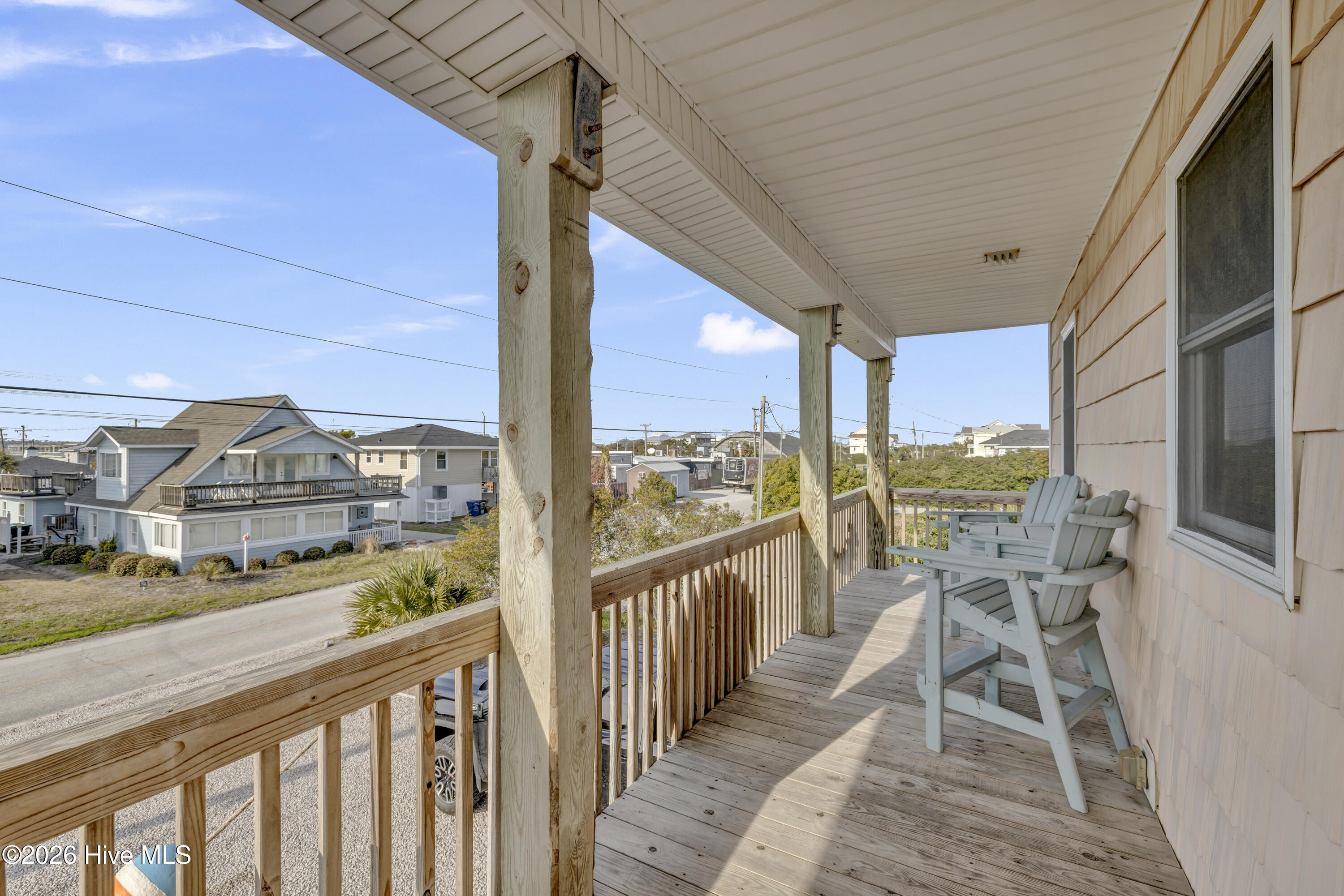 100558701 | Photo 42