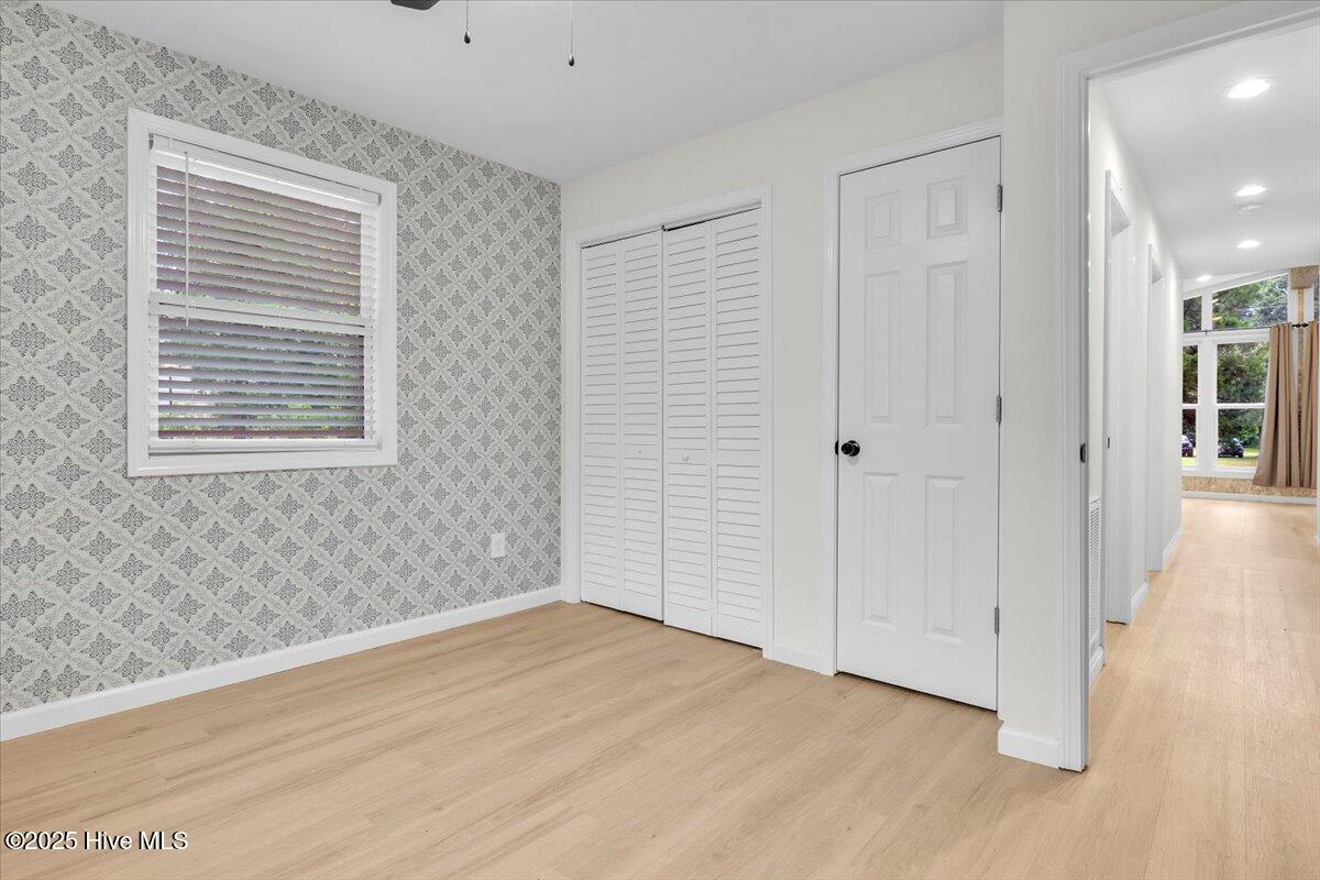 100545408 | Photo 35