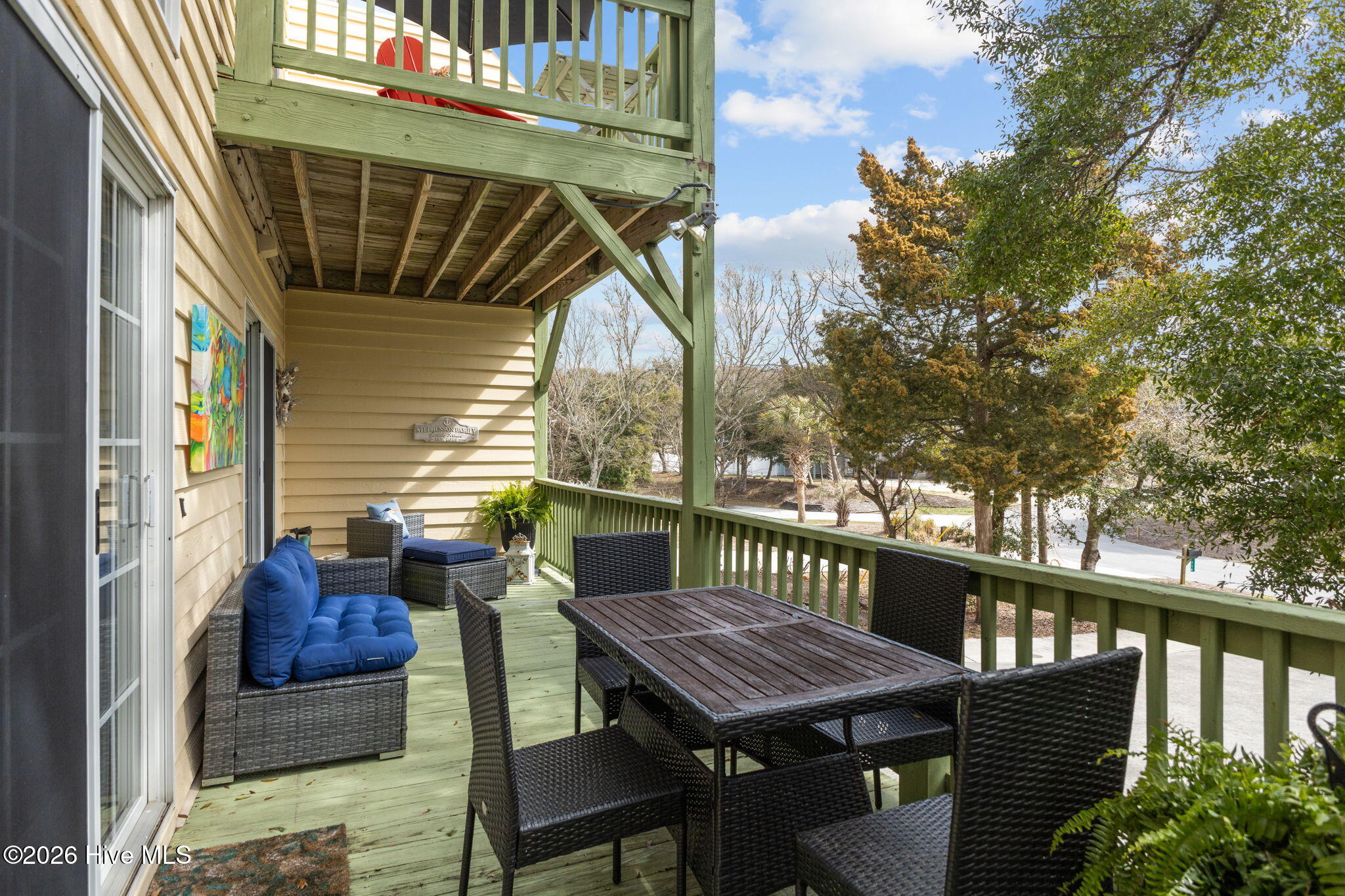 100559808 | Photo 31