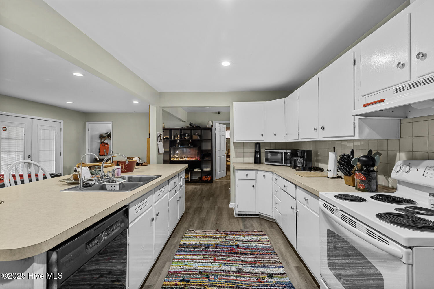 100512287 | Photo 15