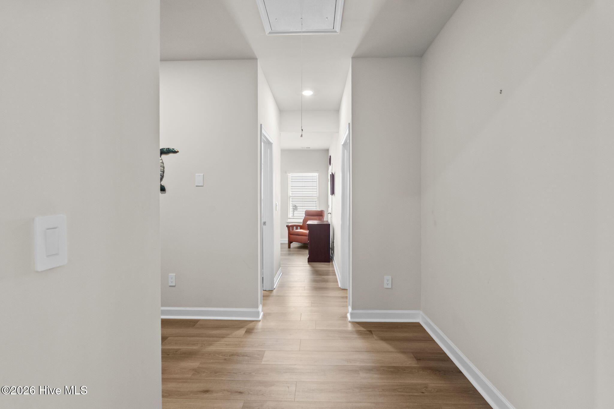 100563775 | Photo 38