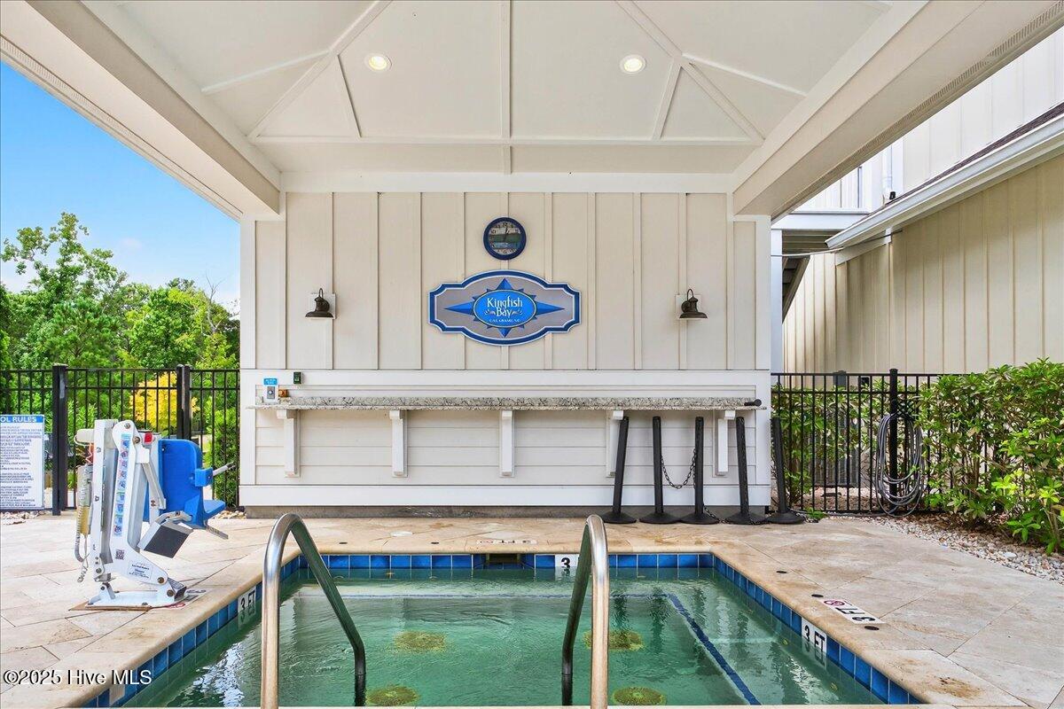 100524378 | Photo 66