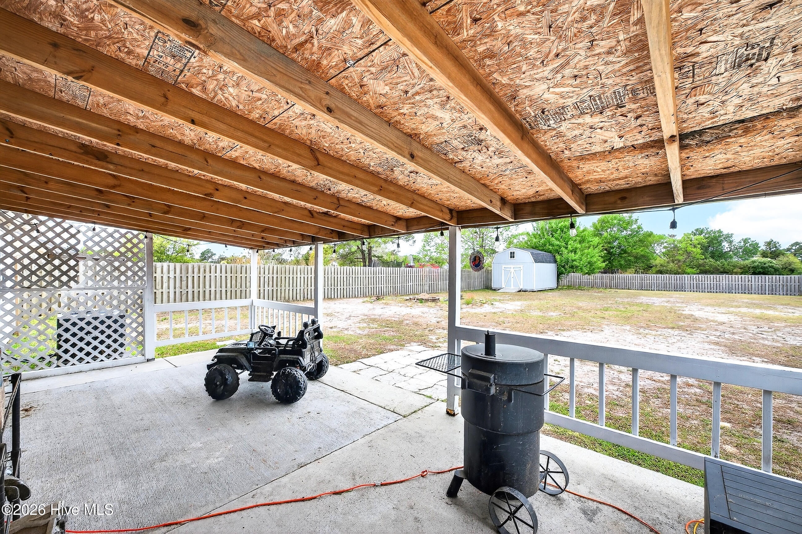 100566422 | Photo 25