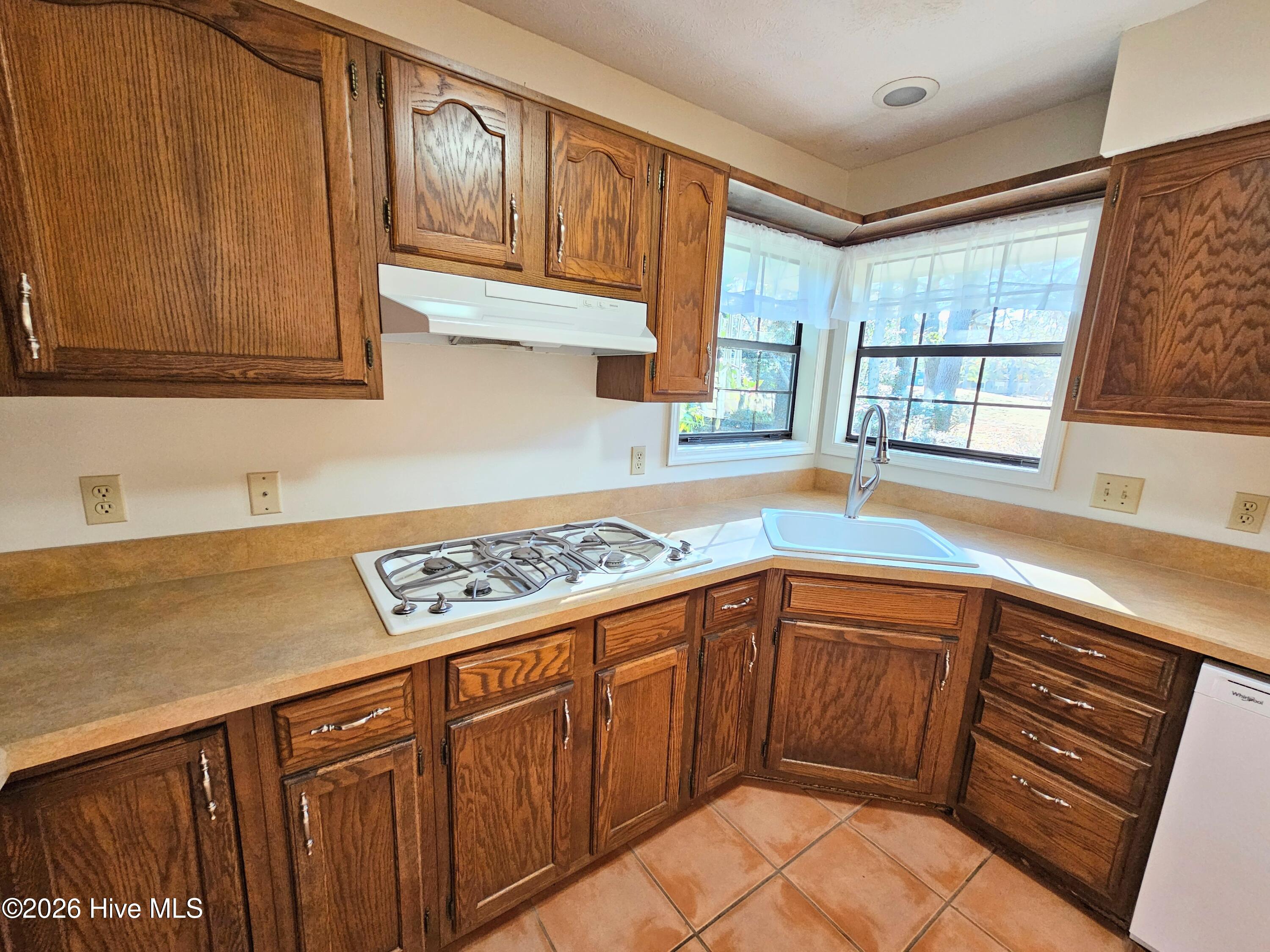 100547650 | Photo 22