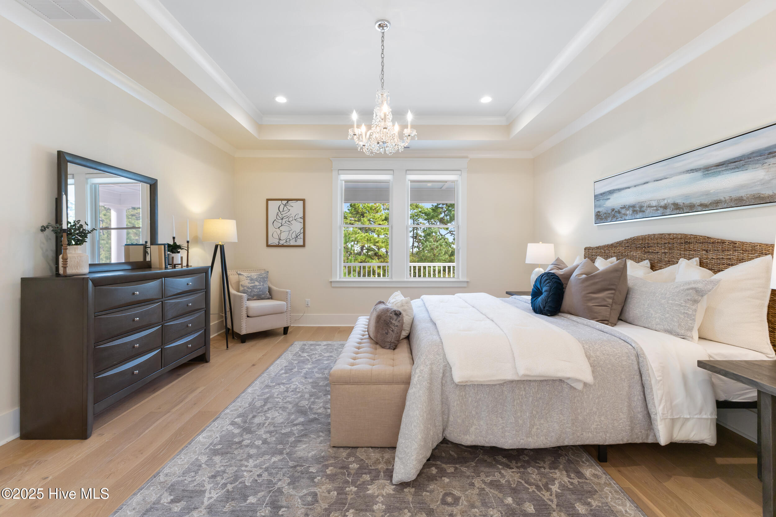 100535952 | Photo 47