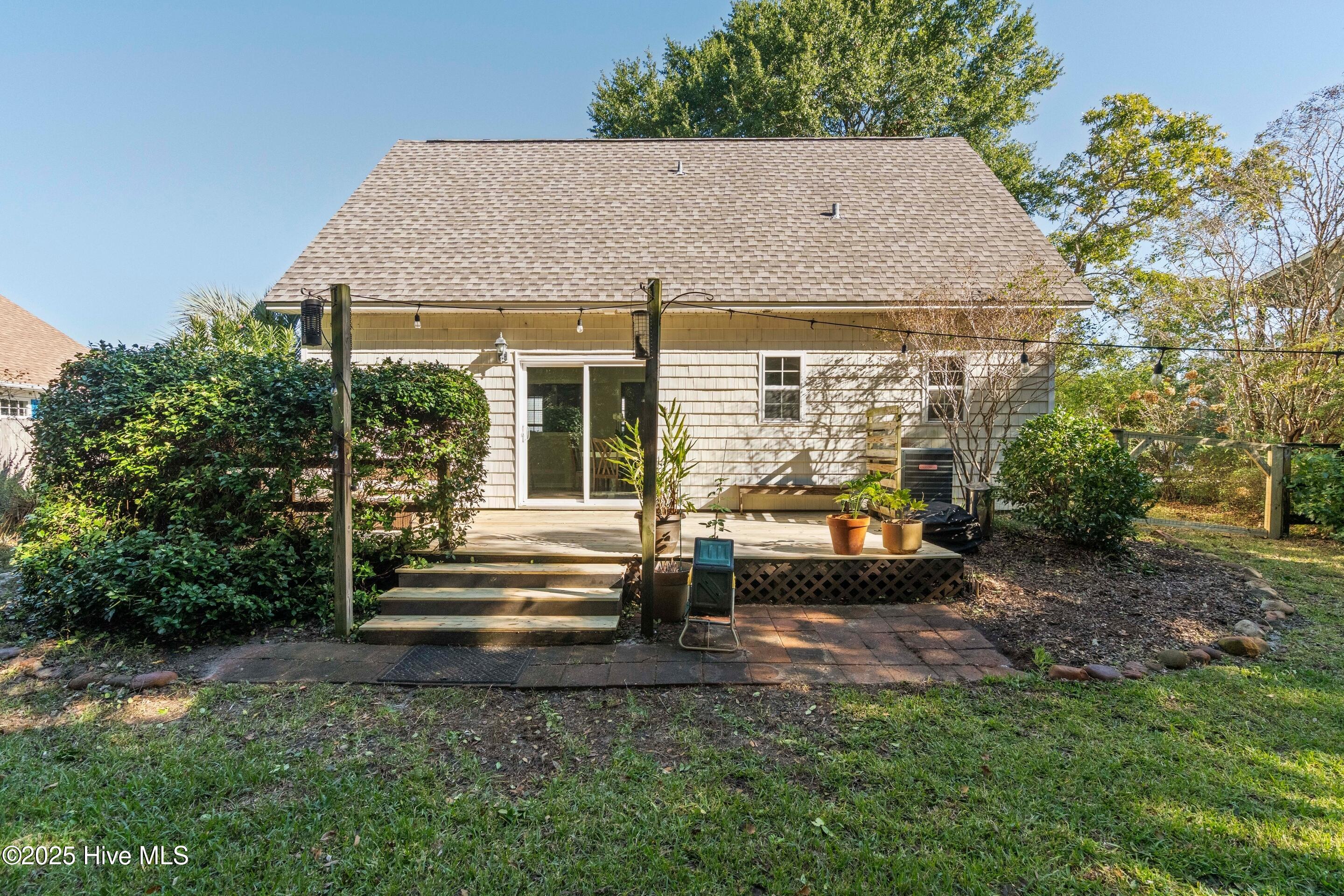 100536584 | Photo 53