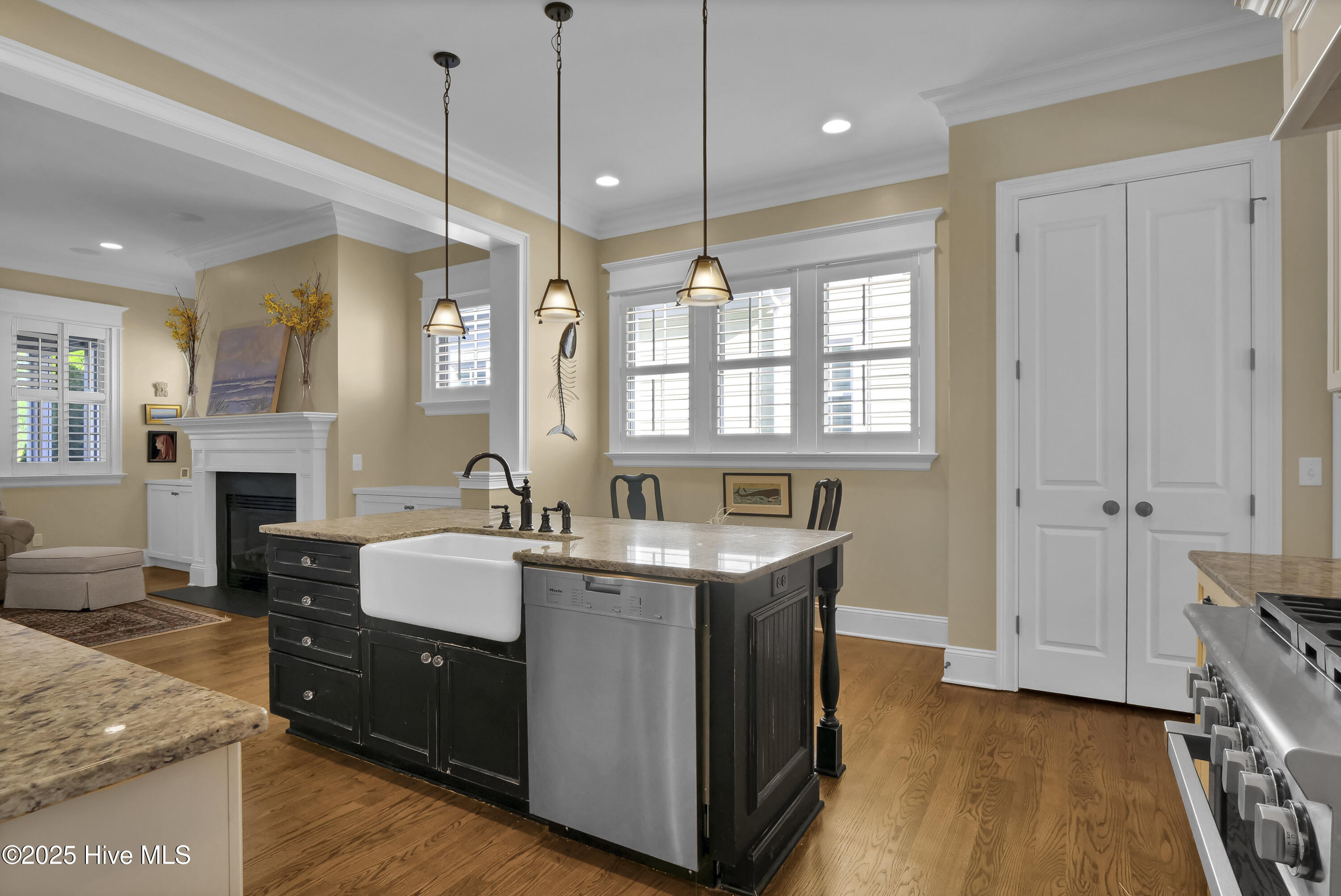 100504953 | Photo 13