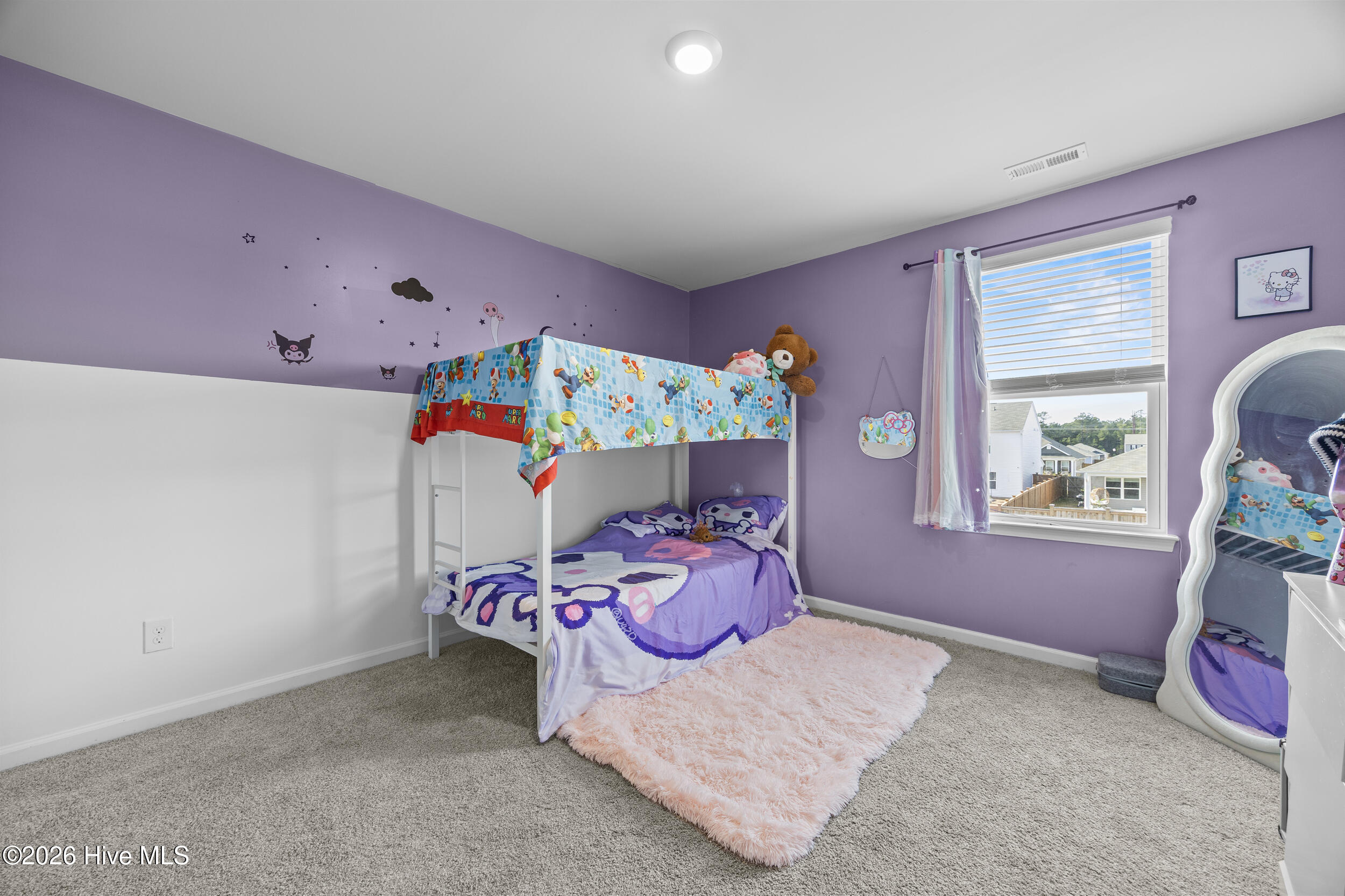 100558909 | Photo 21