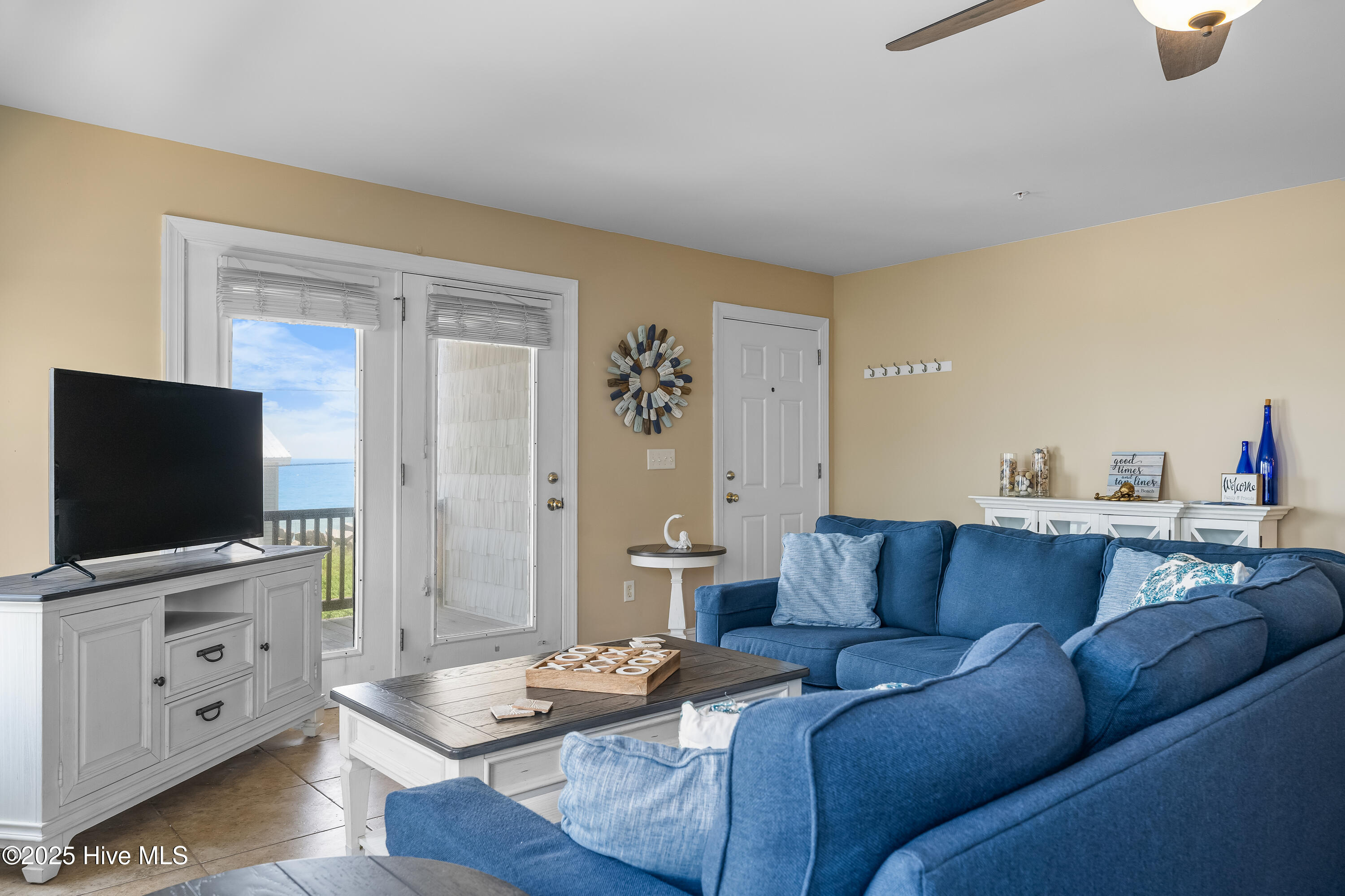 1713 Carolina Beach Avenue N B, Carolina Beach, NC 28428 – photo 8: 1713CBANUnitB-18