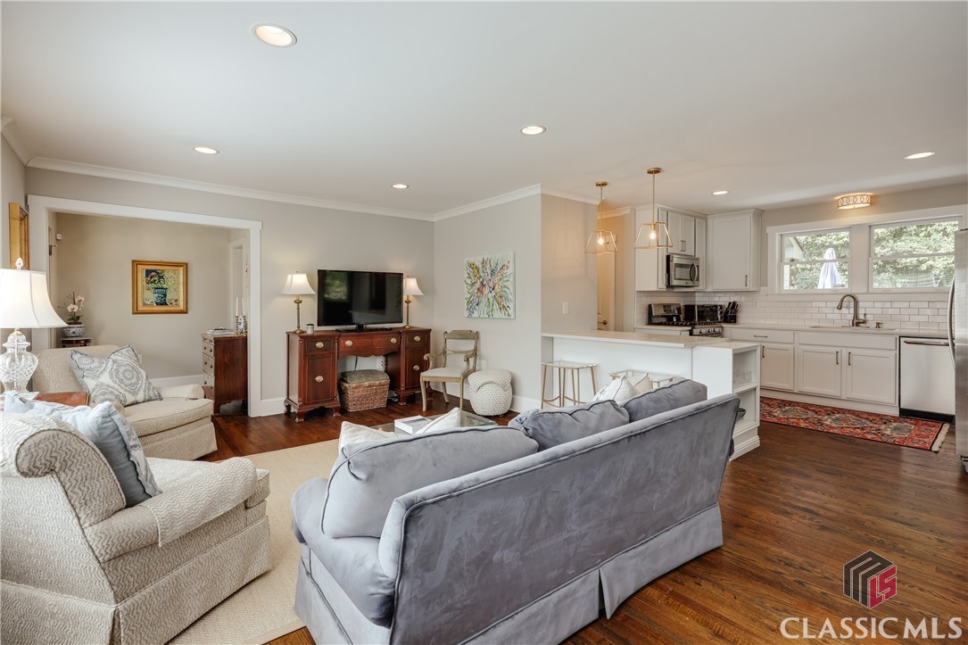 204 Gran Ellen Drive