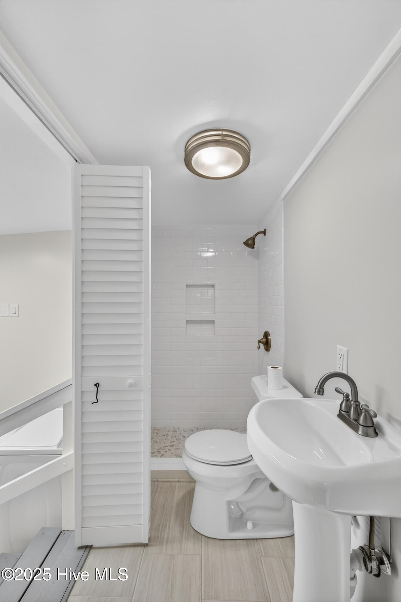 100544796 | Photo 21