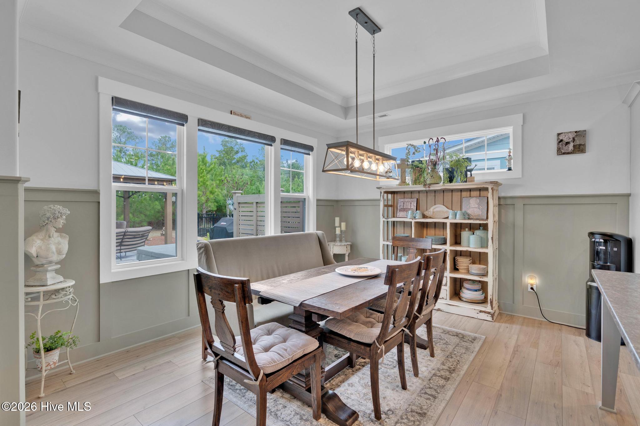 100561438 | Photo 19