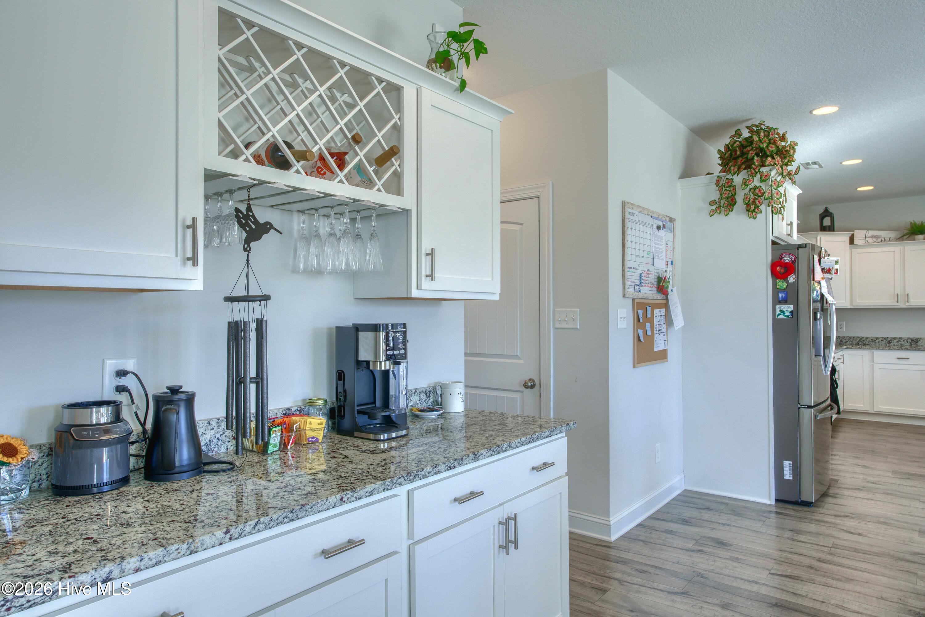 100549556 | Photo 15