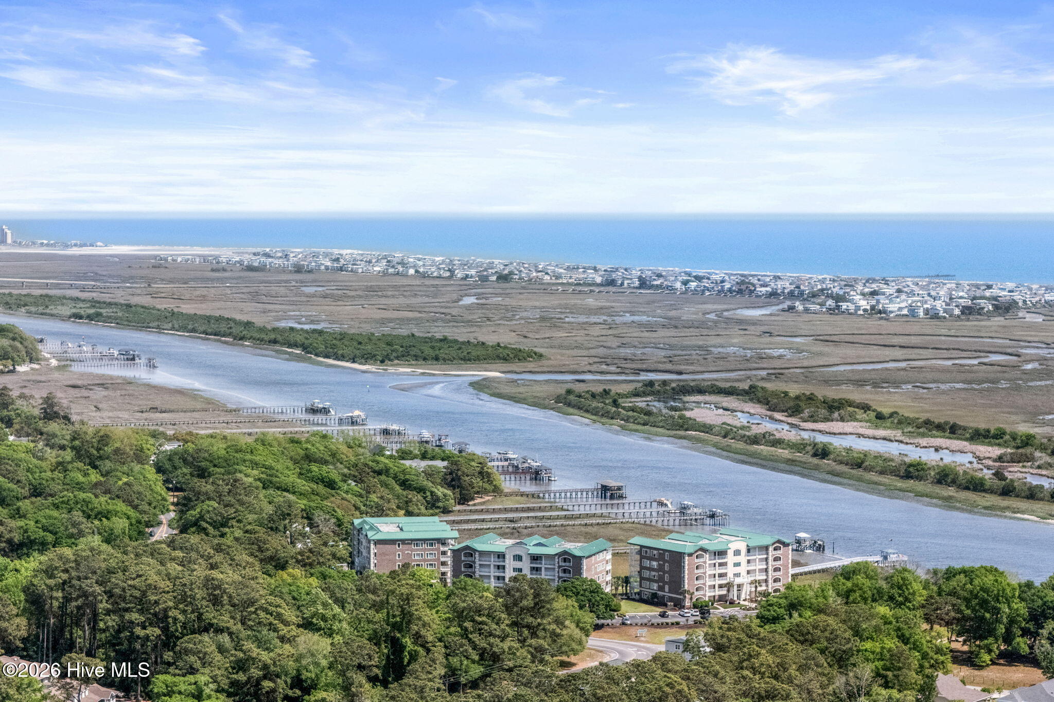 100568213 | Photo 49