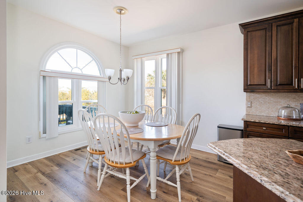 100557902 | Photo 10