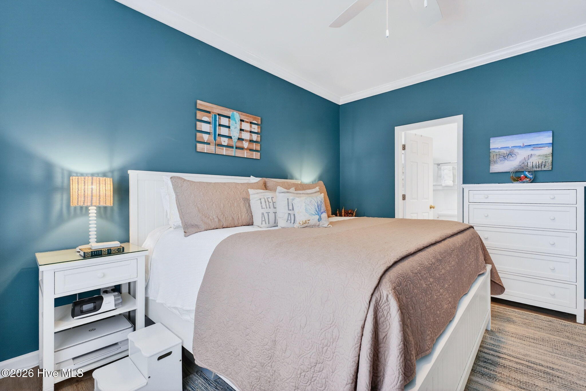 100553684 | Photo 26