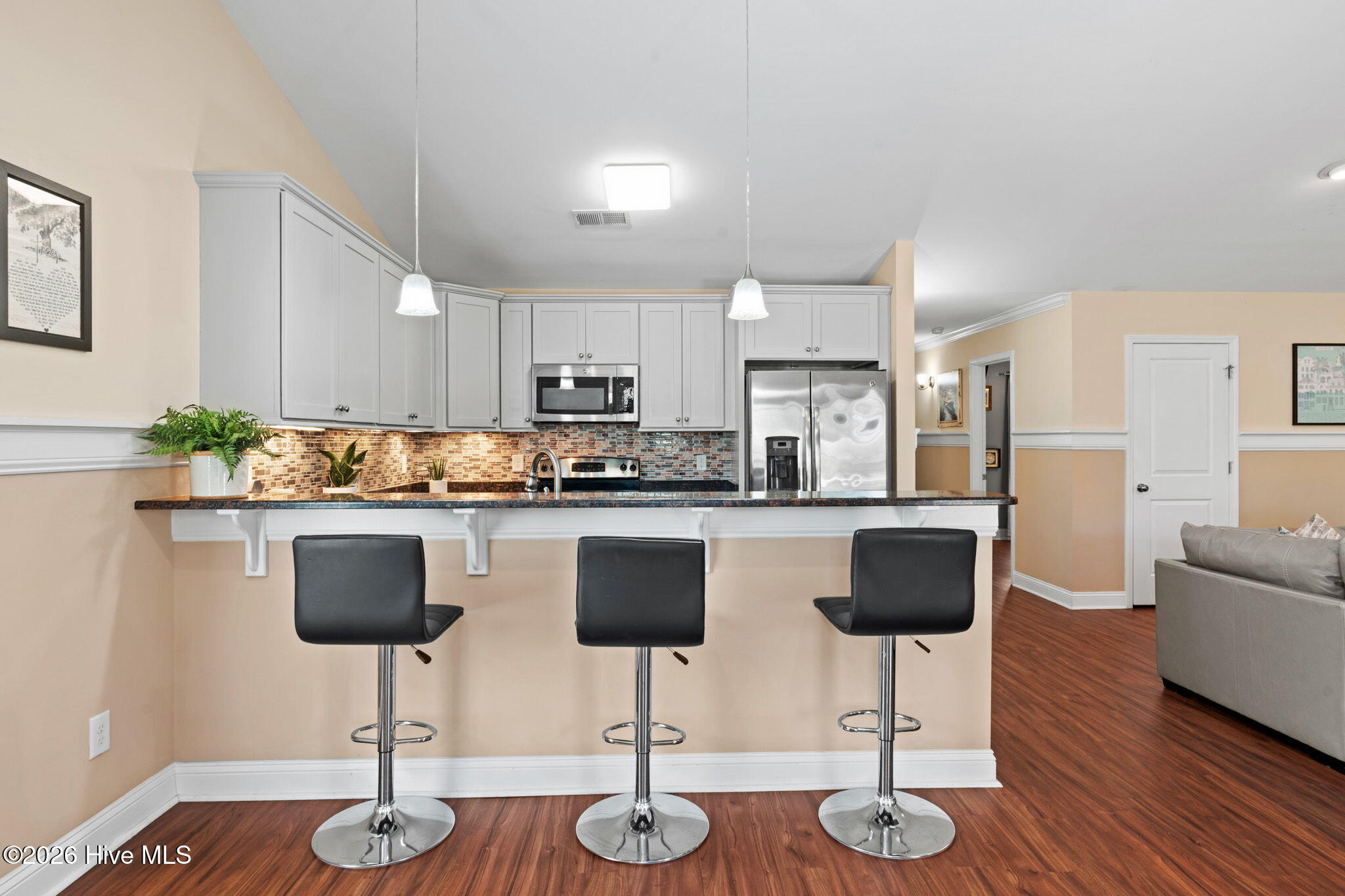 100564641 | Photo 14