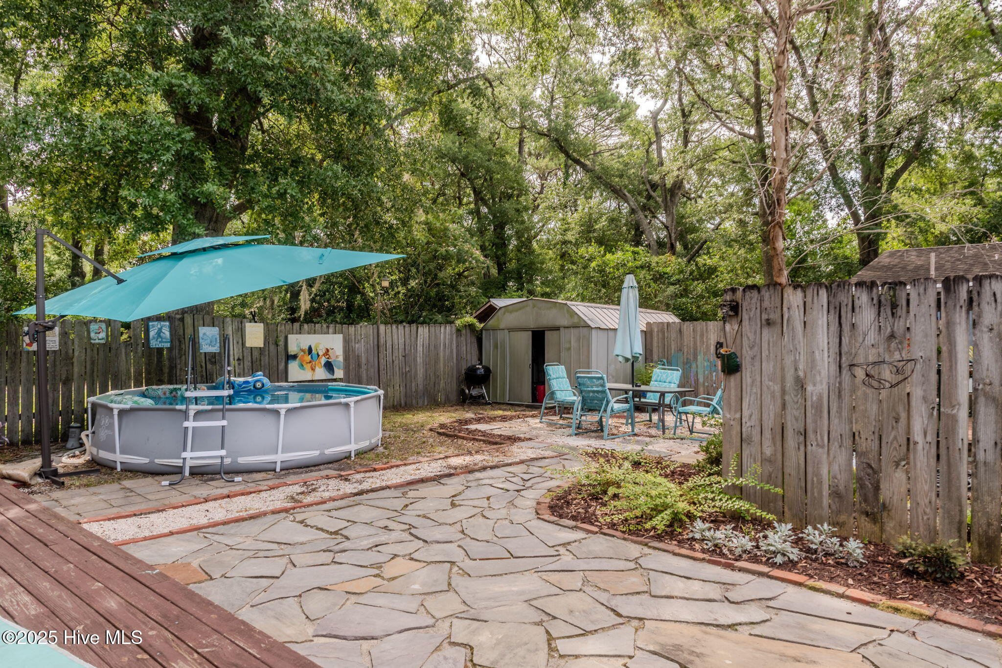 100522019 | Photo 33