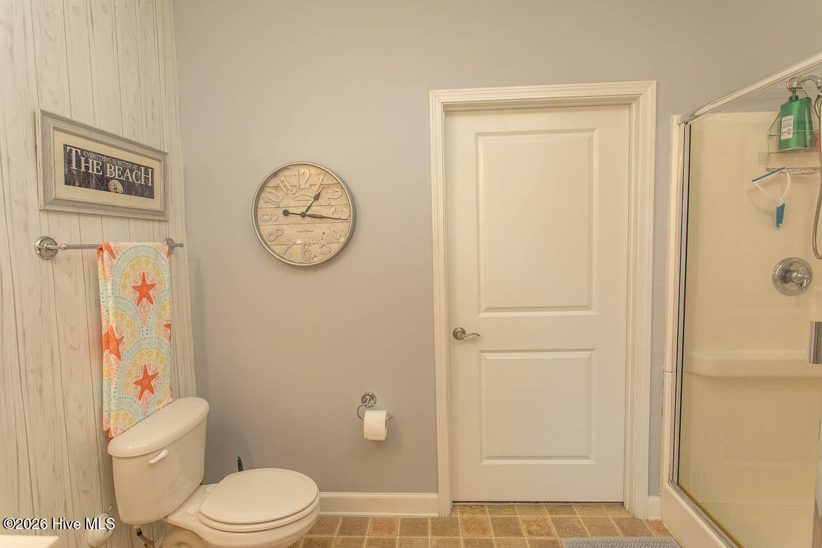 100496109 | Photo 20