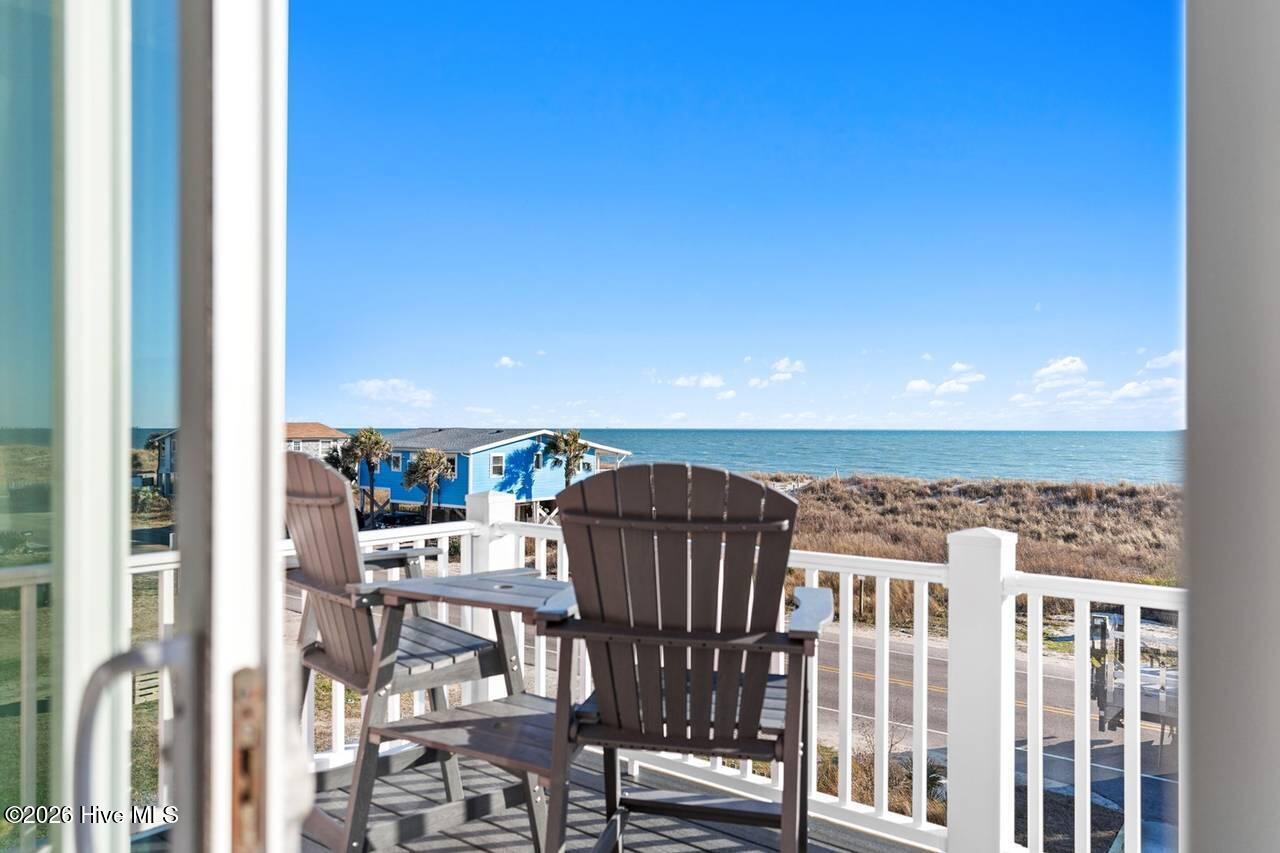 100553322 | Photo 53