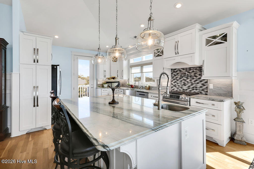 100564206 | Photo 37