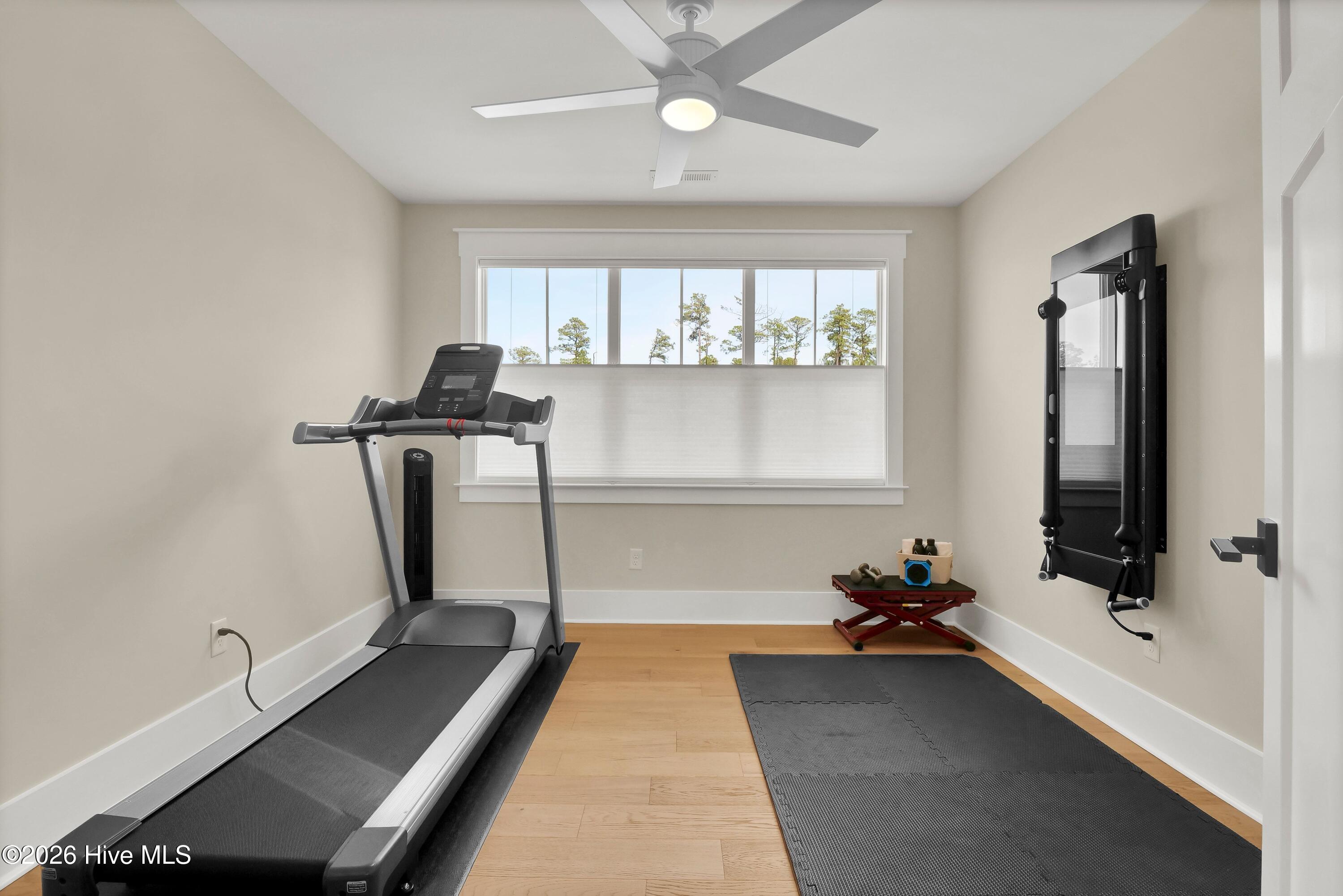 100566298 | Photo 37