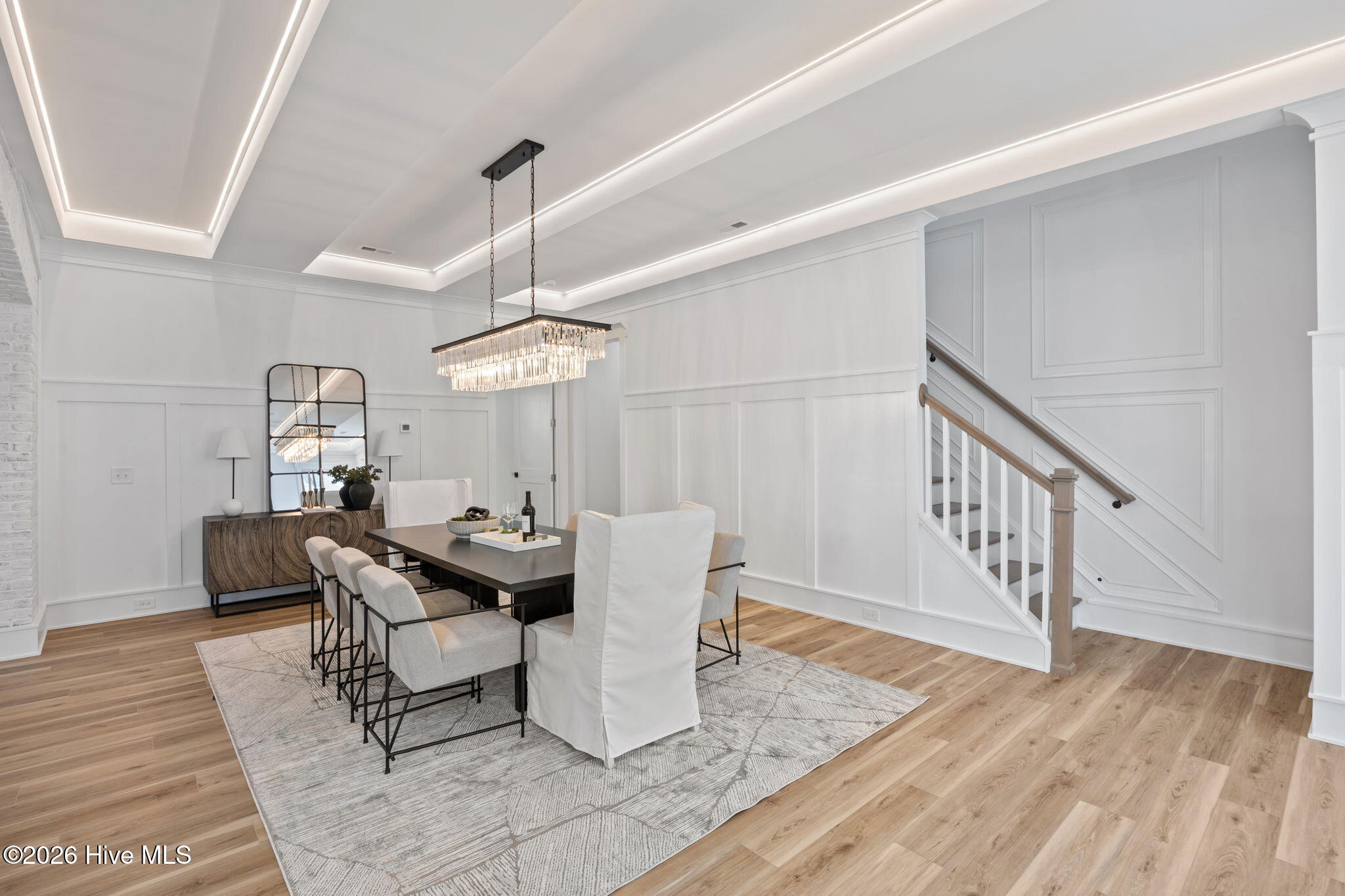 100561679 | Photo 14