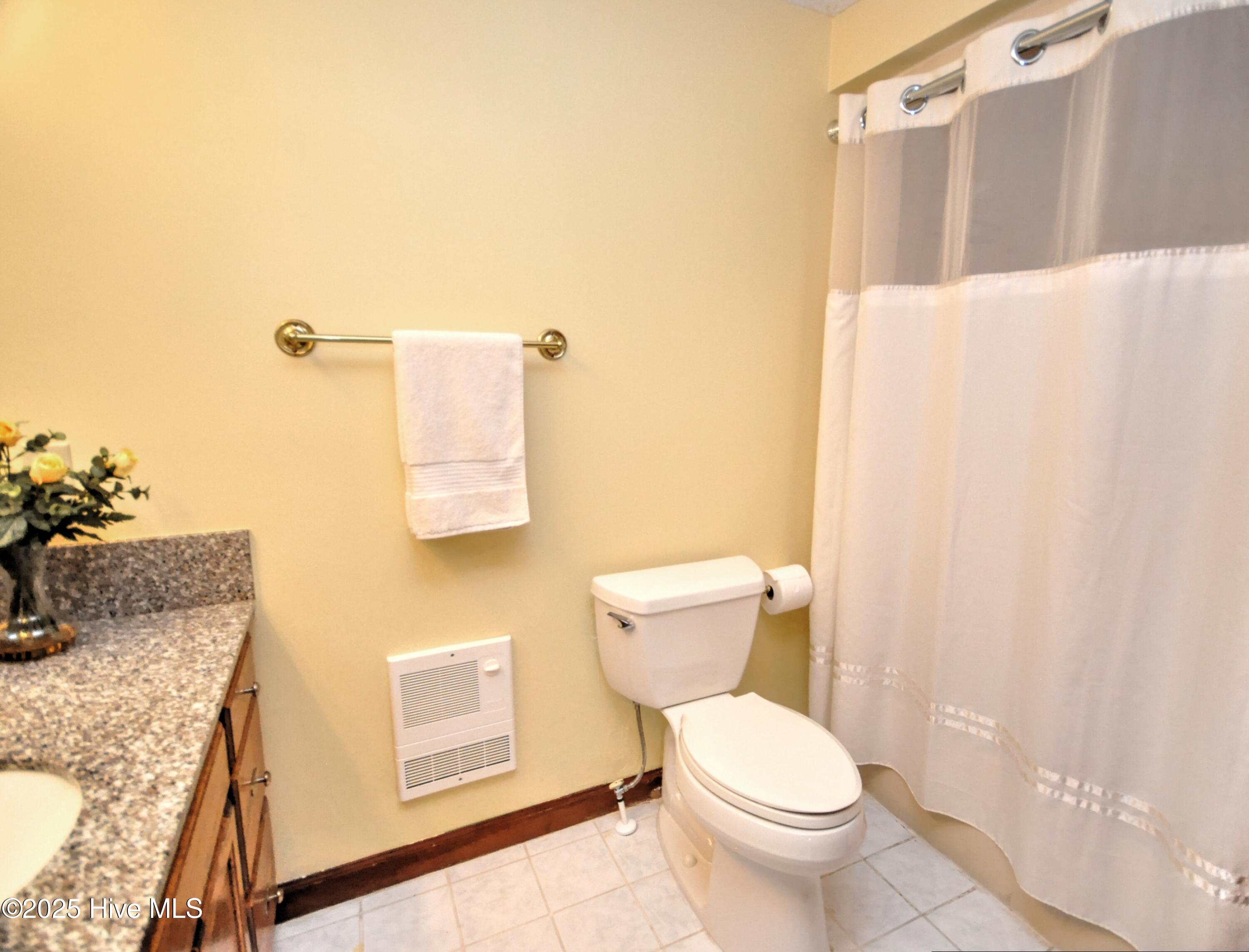 100546216 | Photo 40