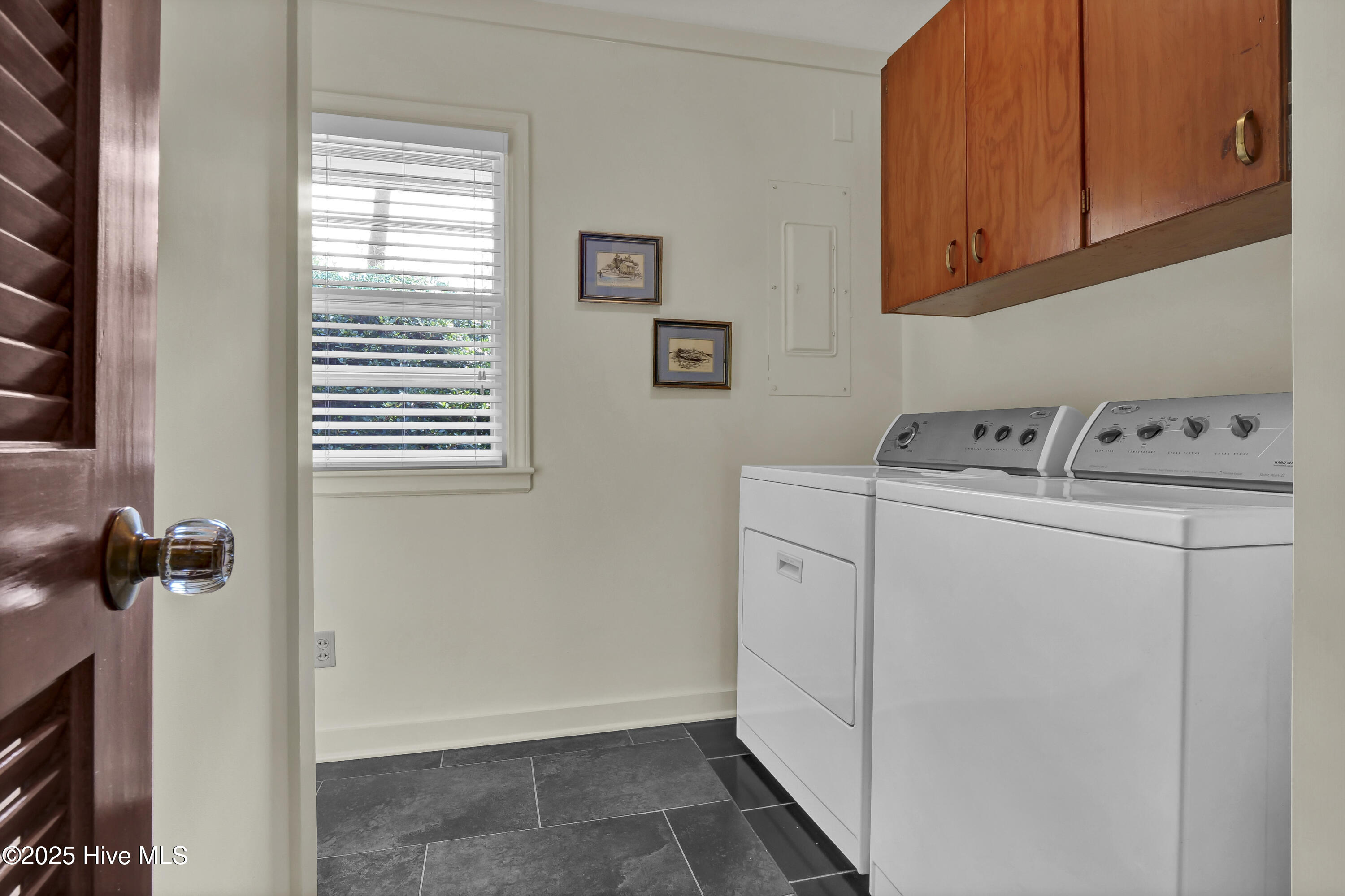 100522690 | Photo 38