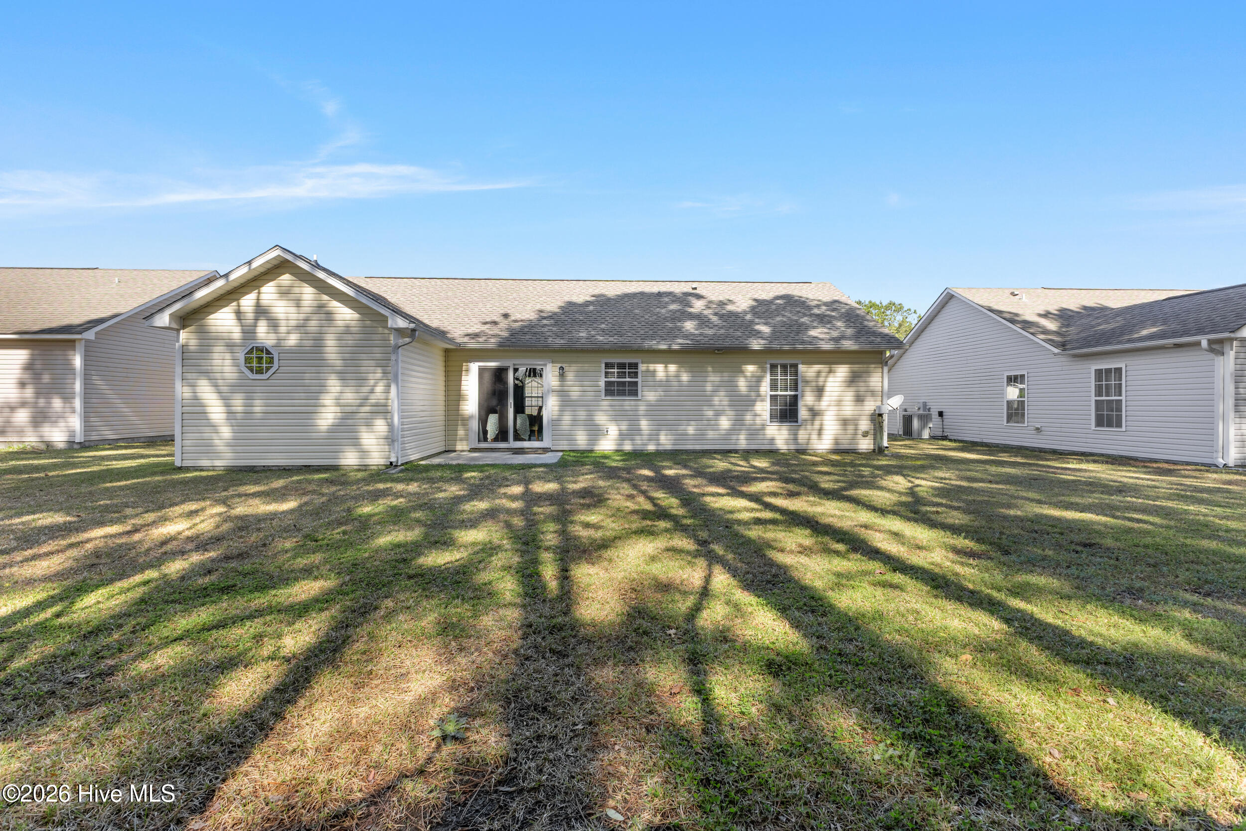 100561177 | Photo 28