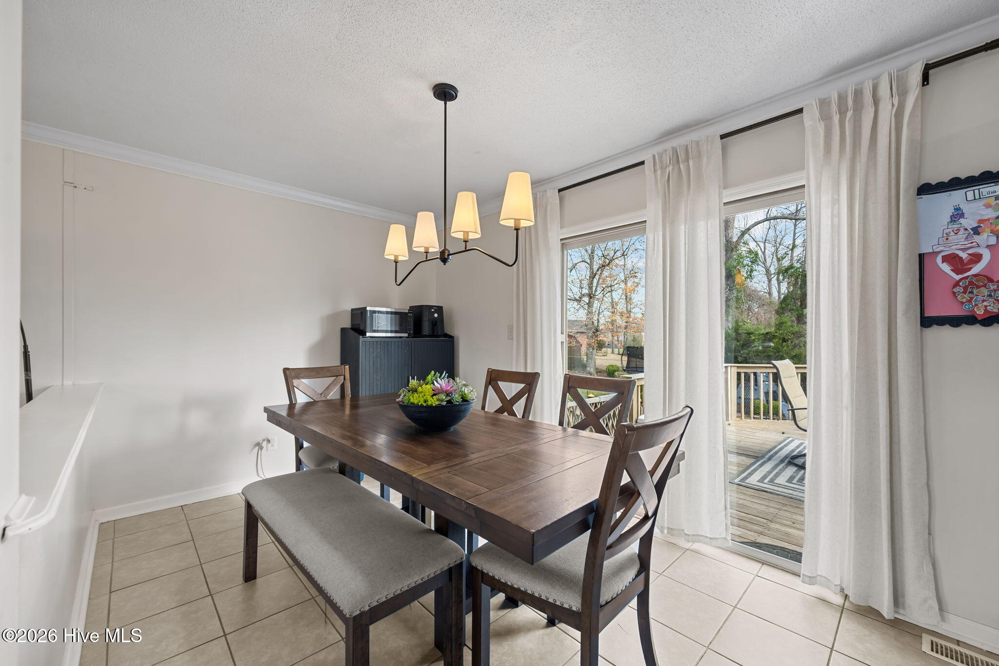 100559332 | Photo 14