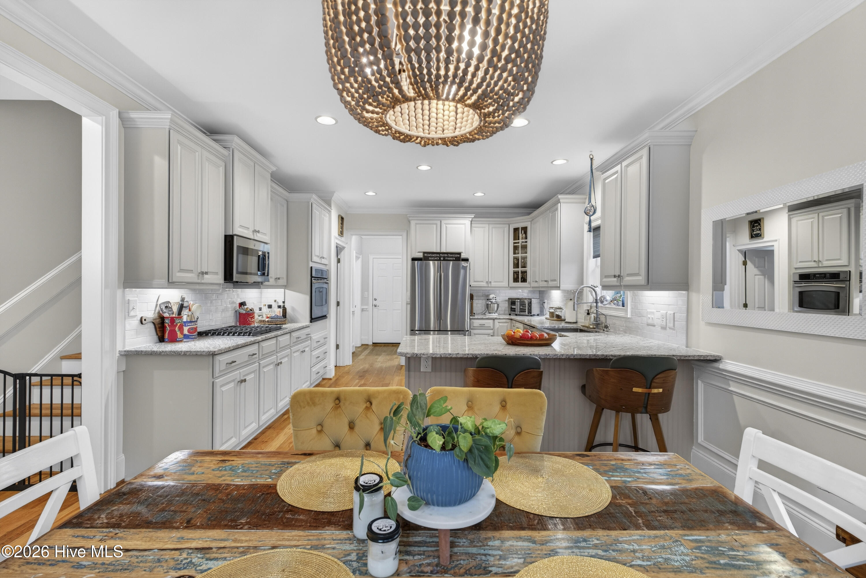 100557887 | Photo 20