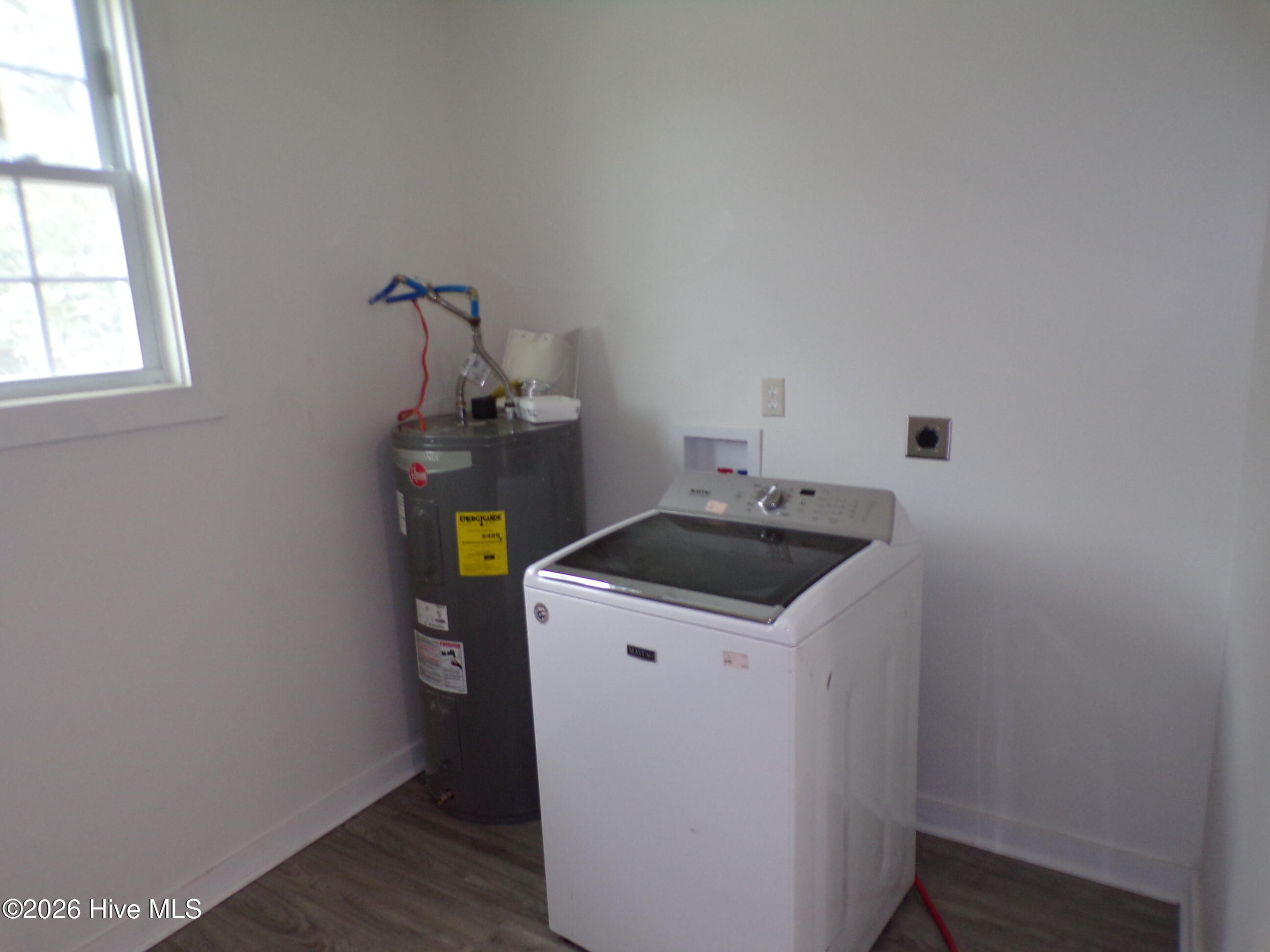 100561532 | Photo 10